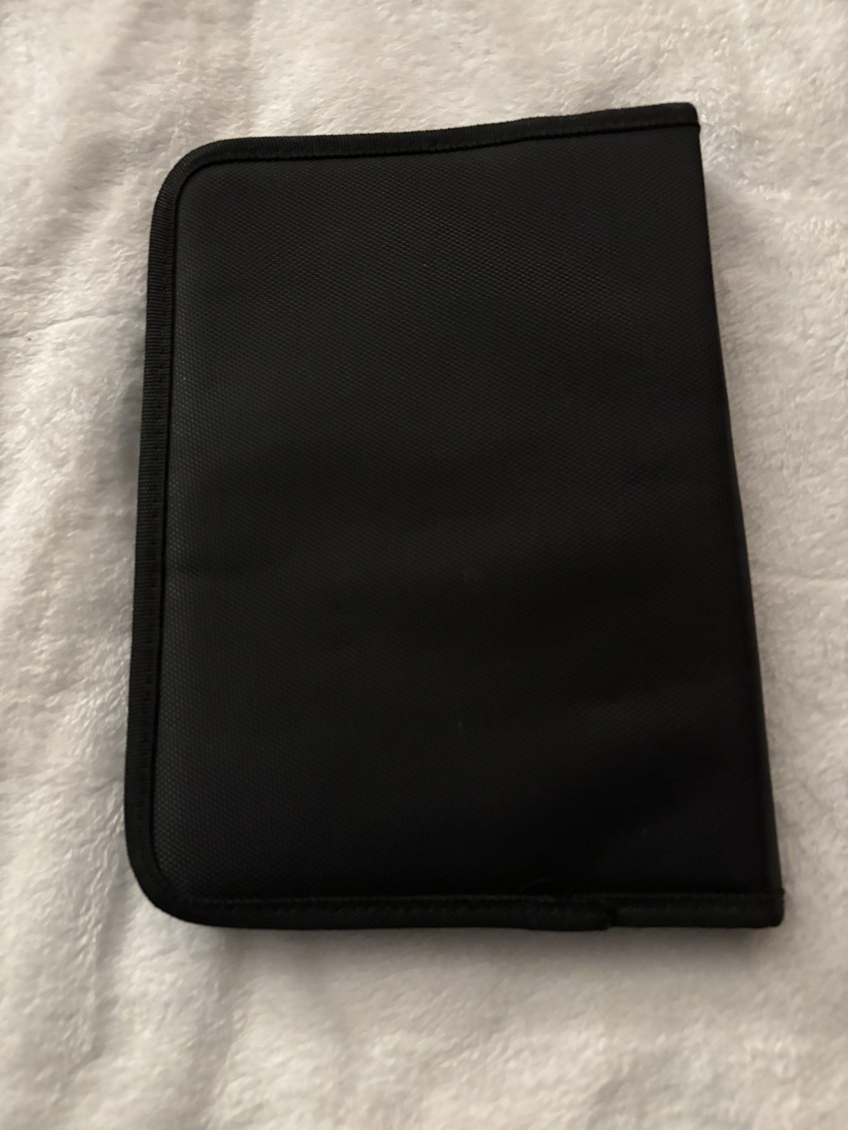 VAULTZ Combination Lock Security Case for Notebook or Tablet with Tether Cable