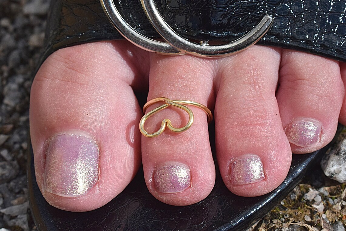 14k Yellow Gold Minimalist Heart Toe Ring For Gift Women's