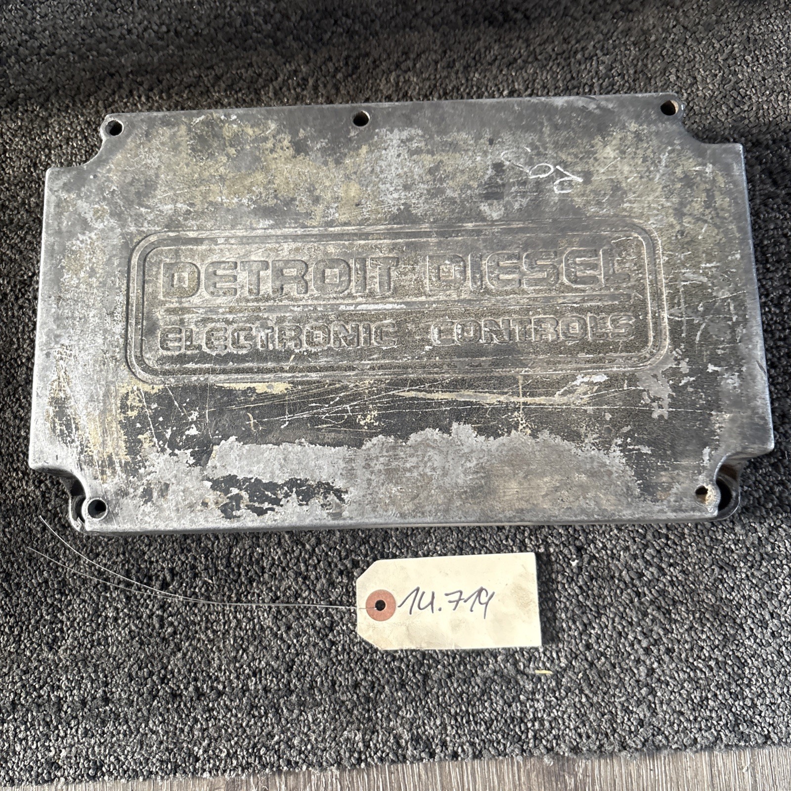 DETROIT DDEC III  ENGINE CONTROL MODULE P23548553