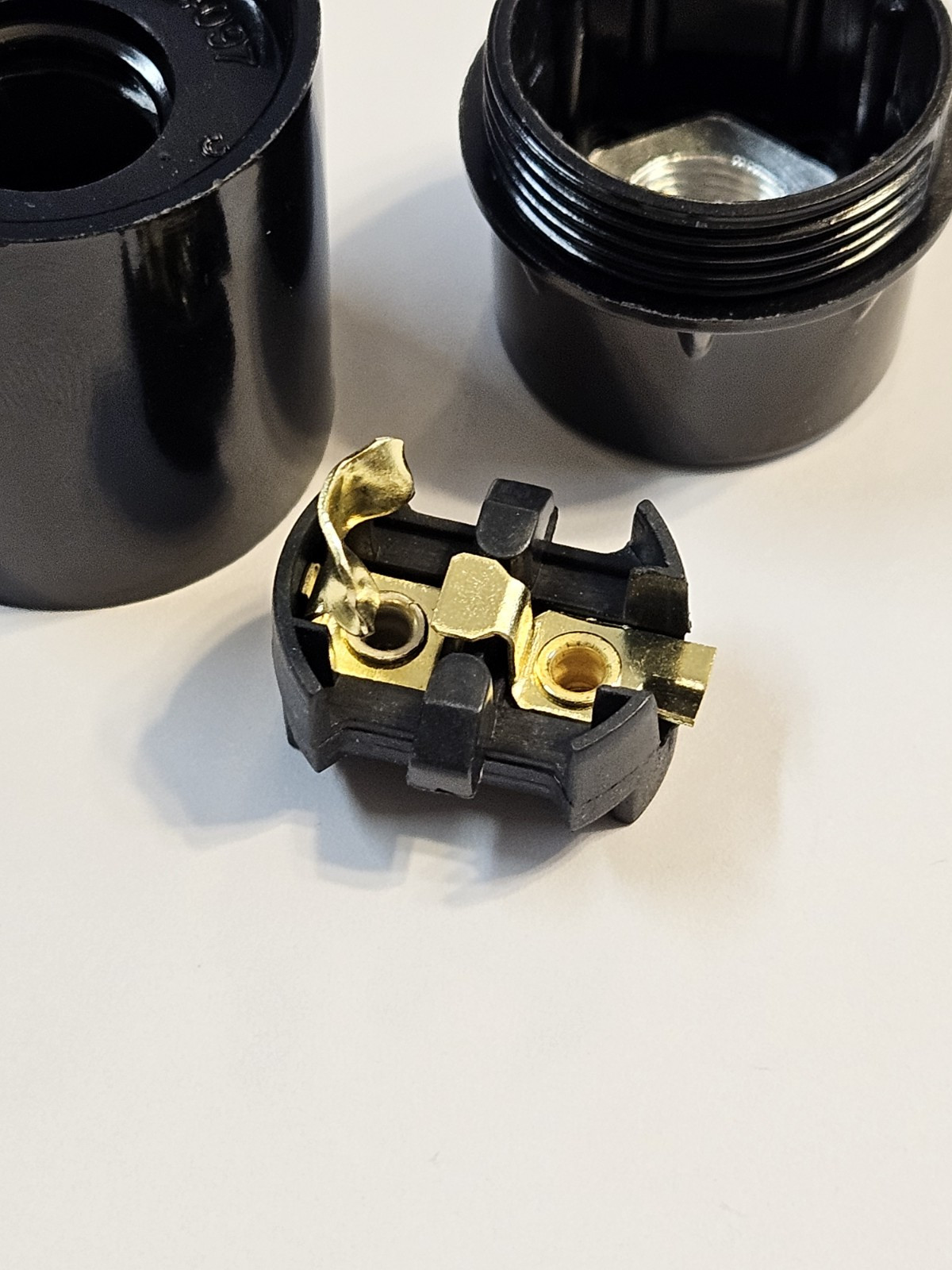 Euro Style, E12 Phenolic Candelabra Lamp Socket Smooth 47648JB