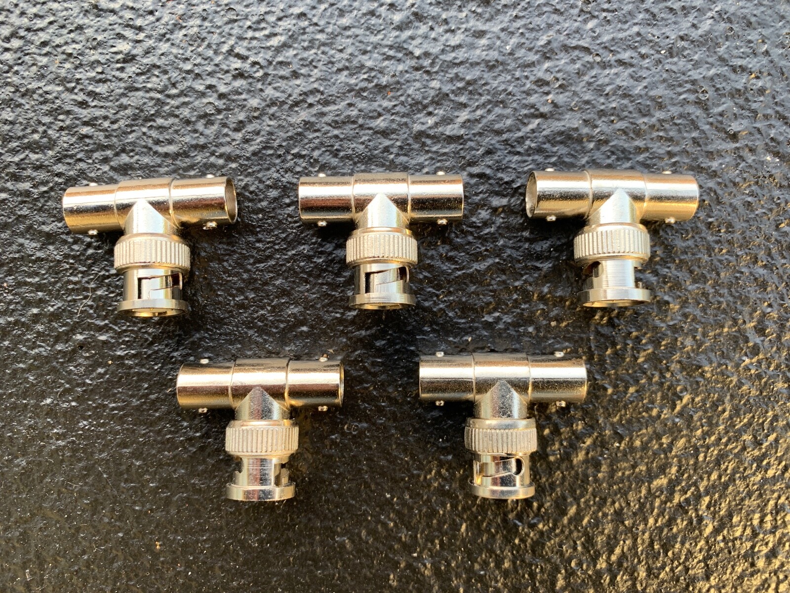 4 Shure, Sennheiser, BNC Antenna Splitter Male To Dual Female Adapter Connector