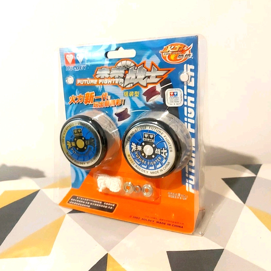 Auldey Future Fighter 2x Yo-Yo Set Blue/Silver/Black 2002 MPN 671602