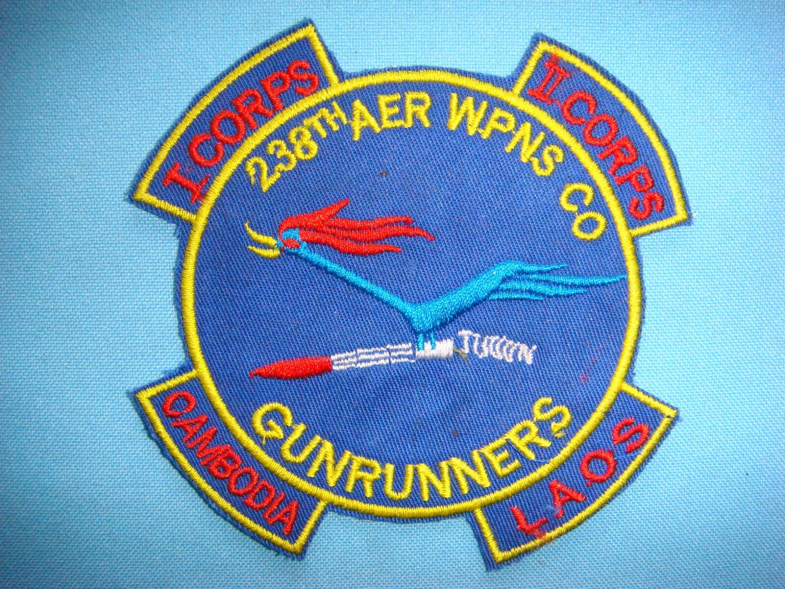 VIETNAM WAR PATCH, US ARMY 238th AERO WEAPONS Co. GUNRUNNERS I CORPS II CORPS