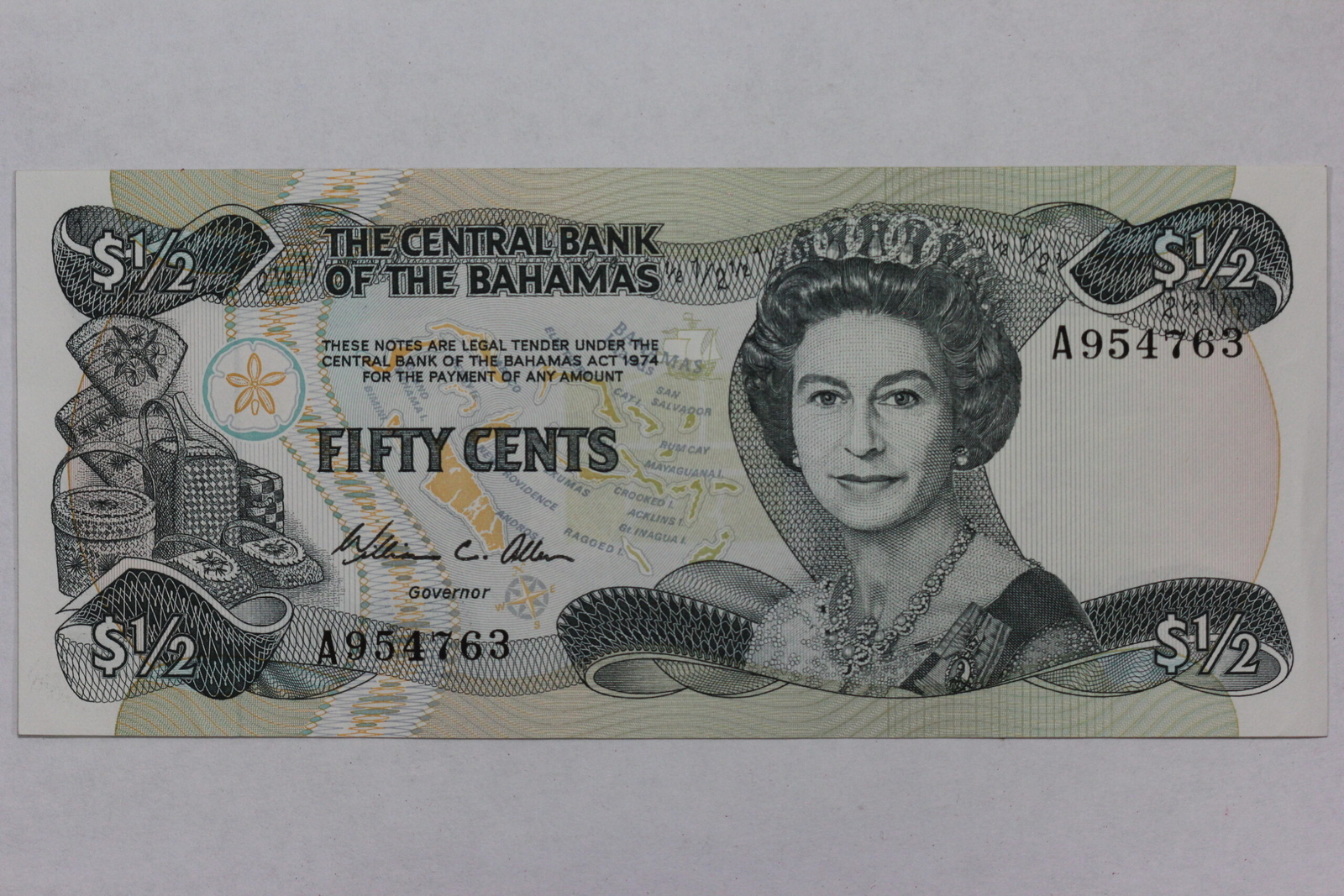 1984 Central Bank of the Bahamas ½ Dollar 50 Cents Banknote P# 42a 32UZ
