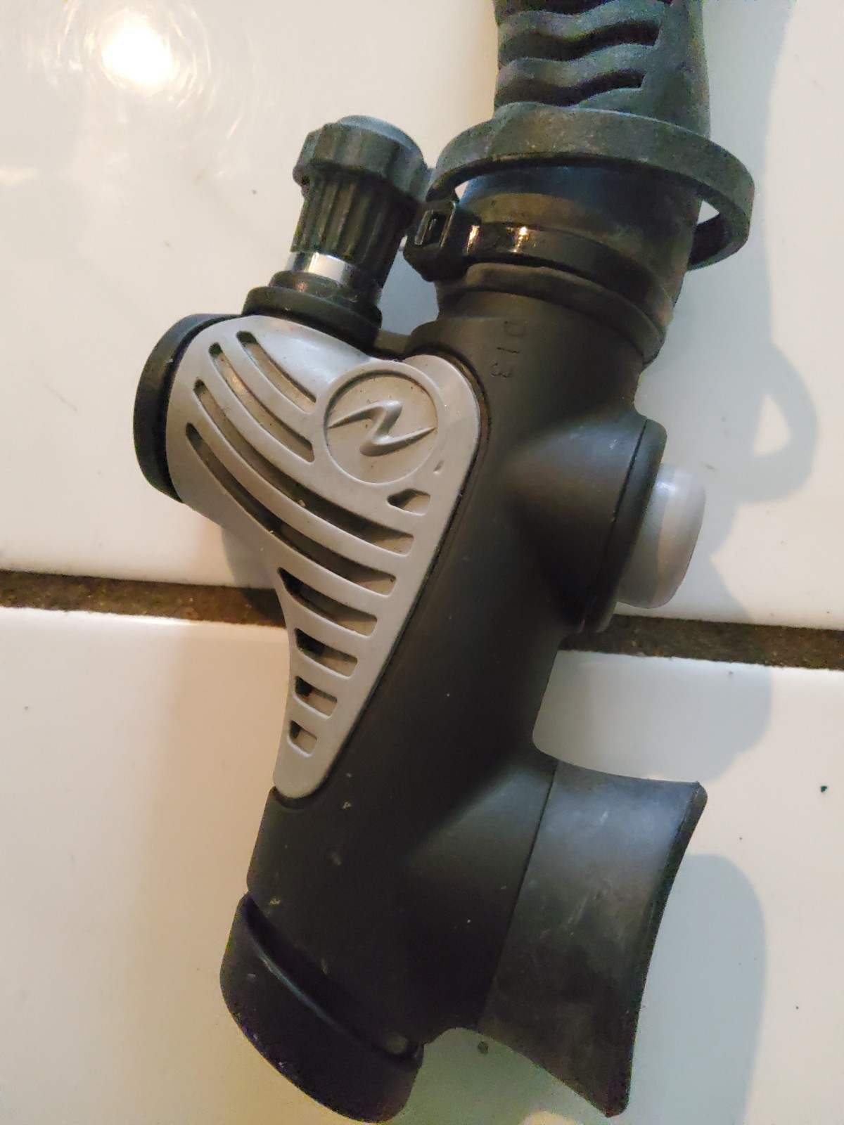 Aqua Lung Air Source Inflator Scuba Dive .