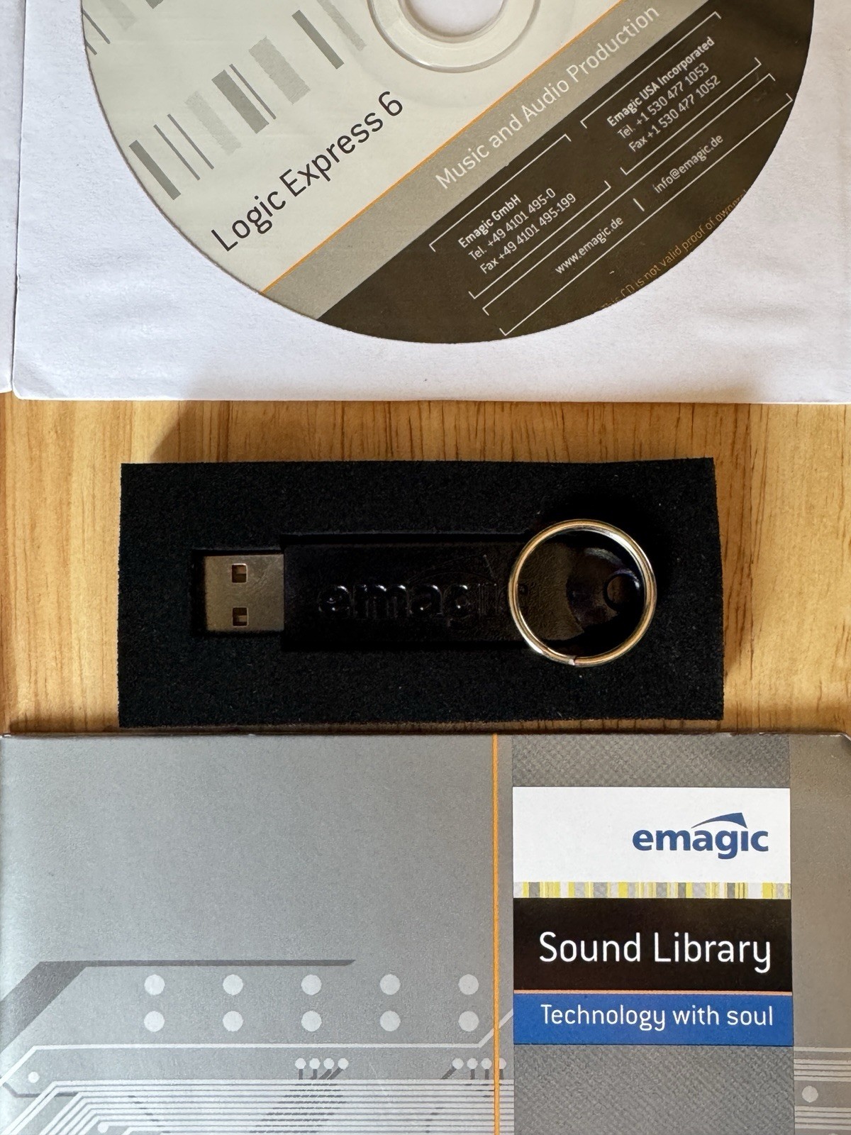 Emagic Logic Express 6 Daw Software for Mac Cd Rom with USB Key Complete In Box