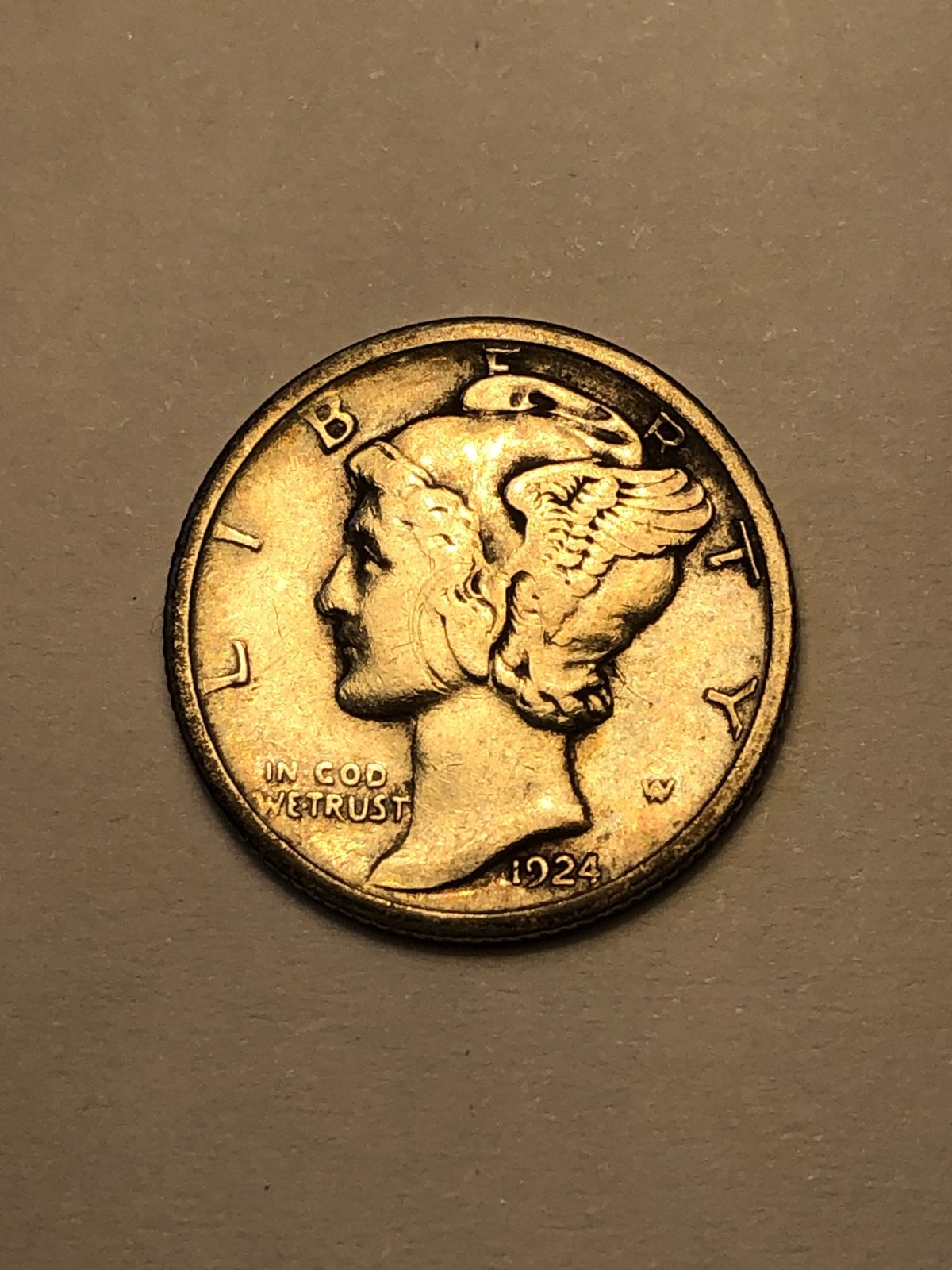 1924-S  Mercury Silver Dime, Very Fine circ., Lot K-43834, Free shipping.