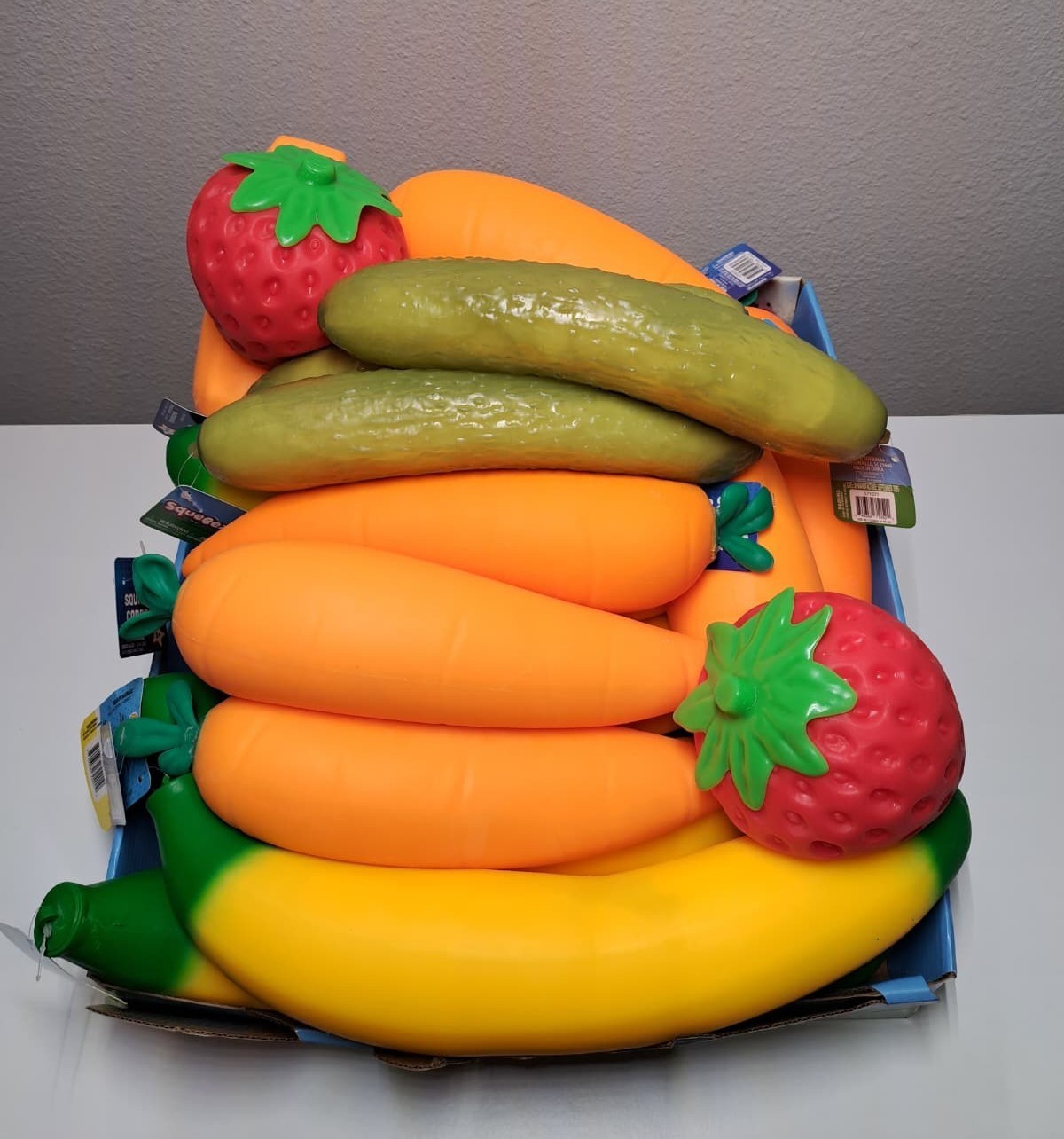 Squeezy Fruits XL GIANT SIZE, Strawberry, Banana, Cucumber,Carrot, FAST SHIPPING