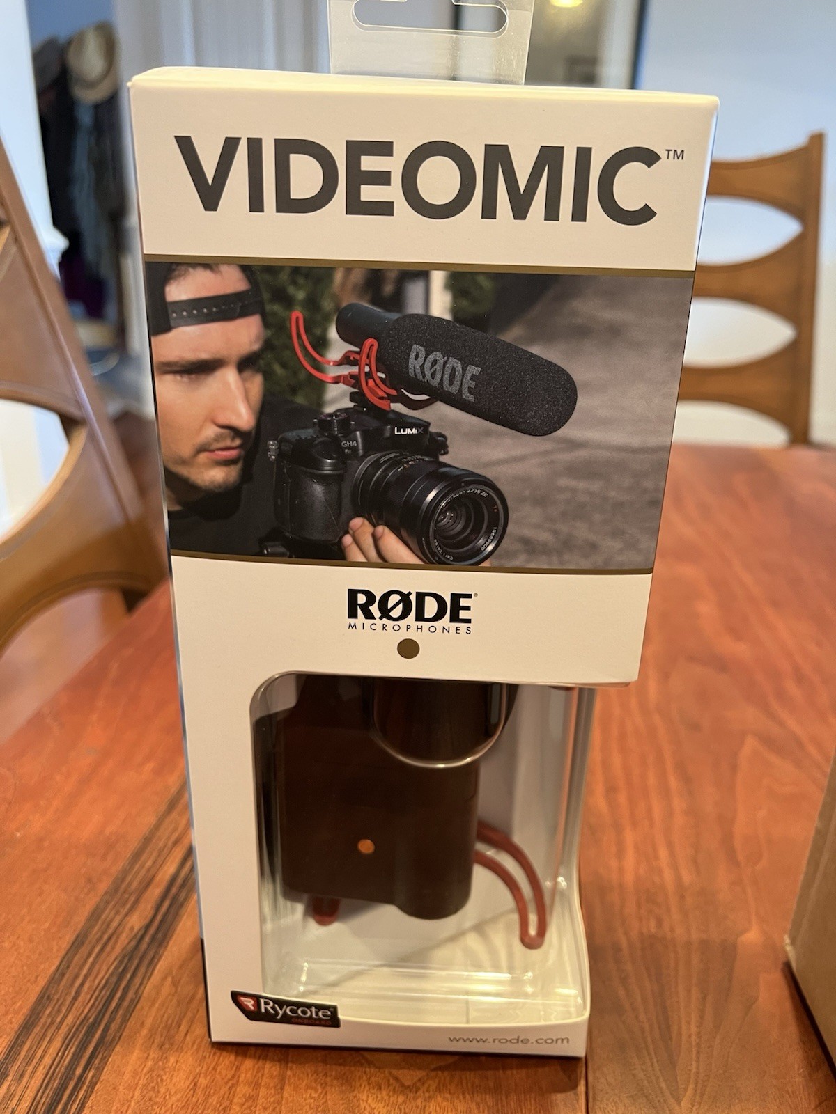 New Sealed Rode VideoMic On-Camera Shotgun Microphone with Rycote Shock Mount