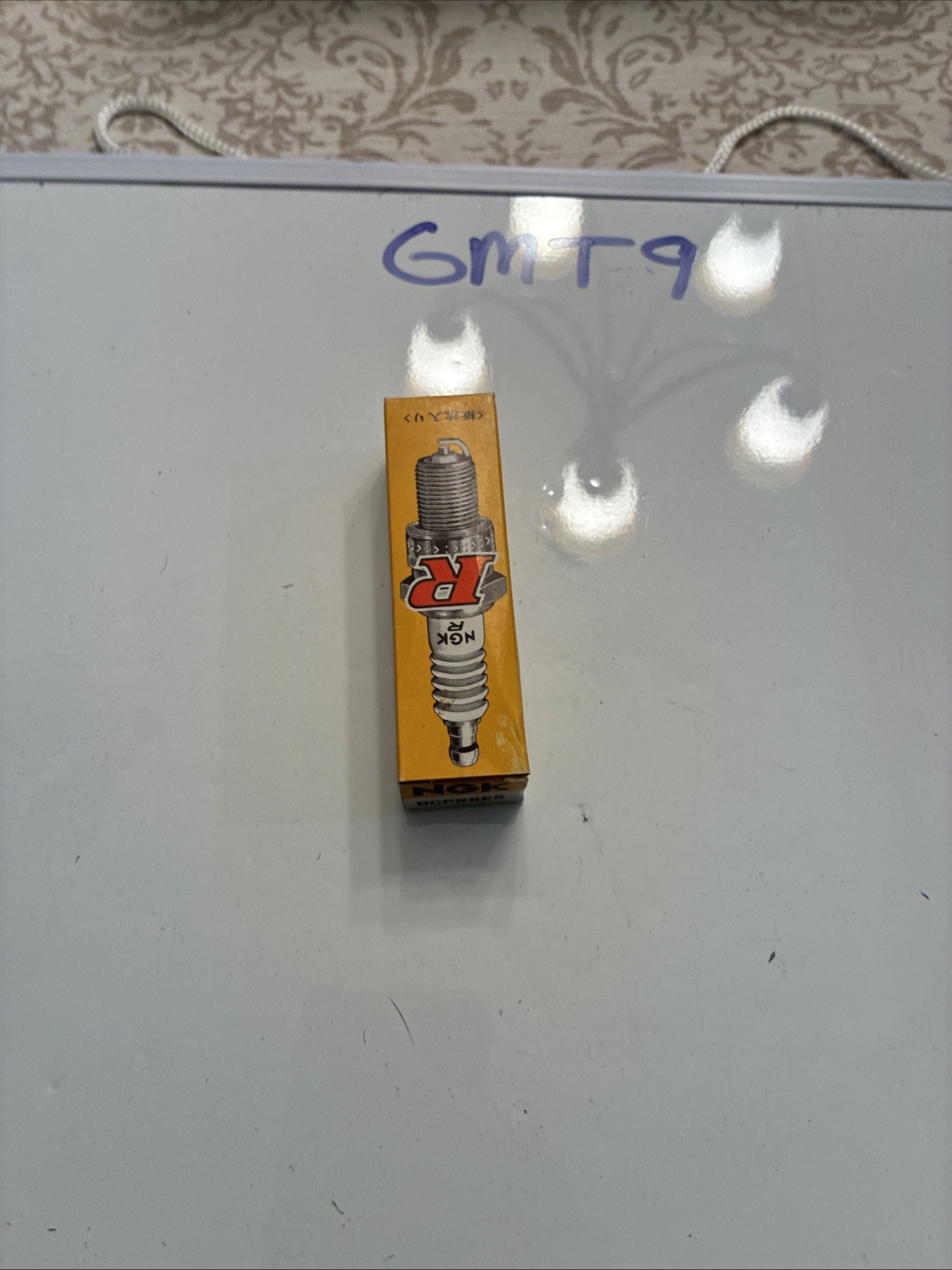 (1) Genuine NGK Standard Spark Plug  BCPR6ES  2330 Nos Oem Sold Individually
