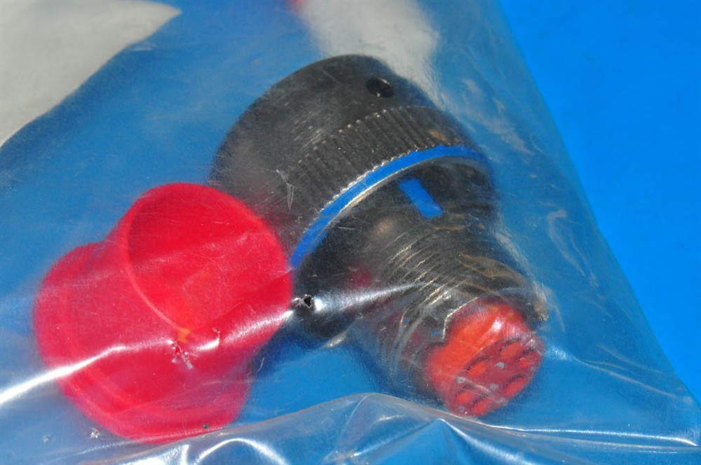 New (3pcs) MS3475L10-6S MATRIX SEMI Interconnect MIL-Spec
