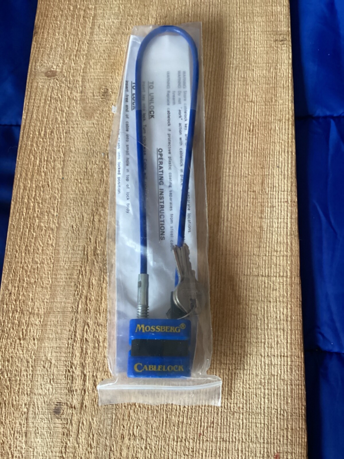 Mossberg Cable Lock - New in Original Package - 2 keys and manual
