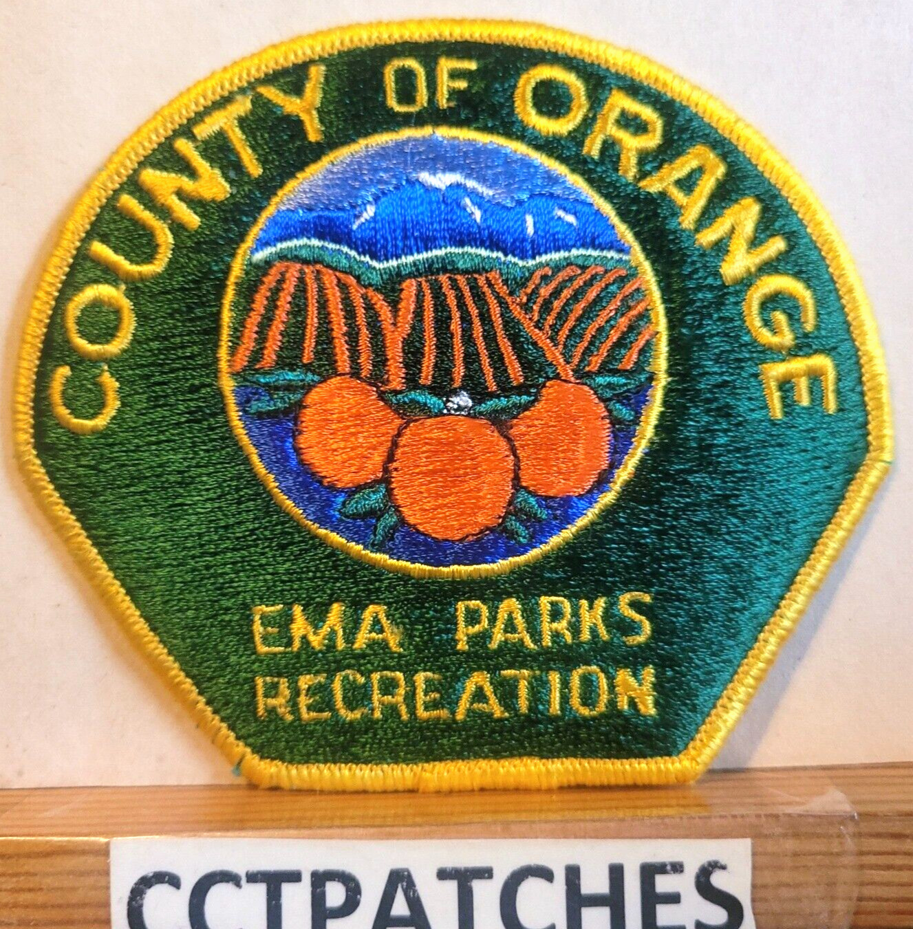 ORANGE COUNTY, CALIFORNIA EMA PARKS RECREATION (POLICE) SHOULDER PATCH CA