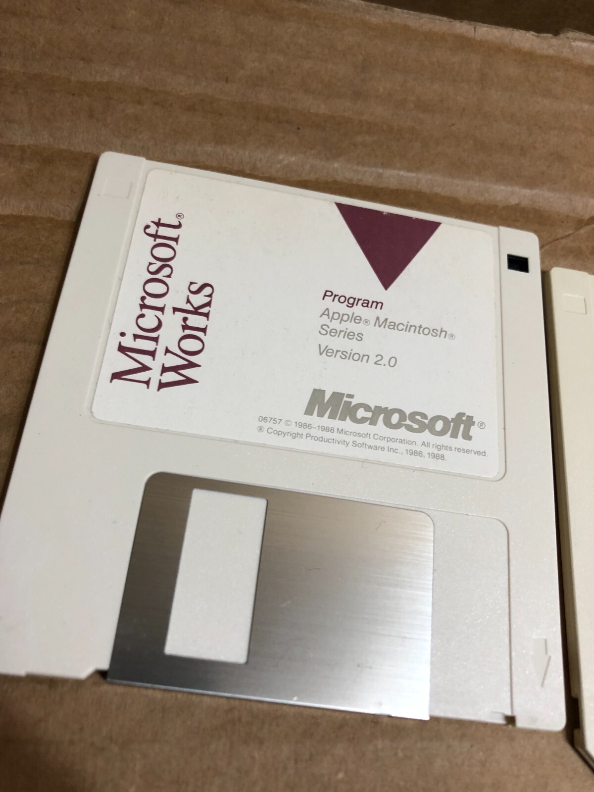 Apple System Startup/PROGRAM/WORKS TOUR Version 2.0 3.5 Floppys