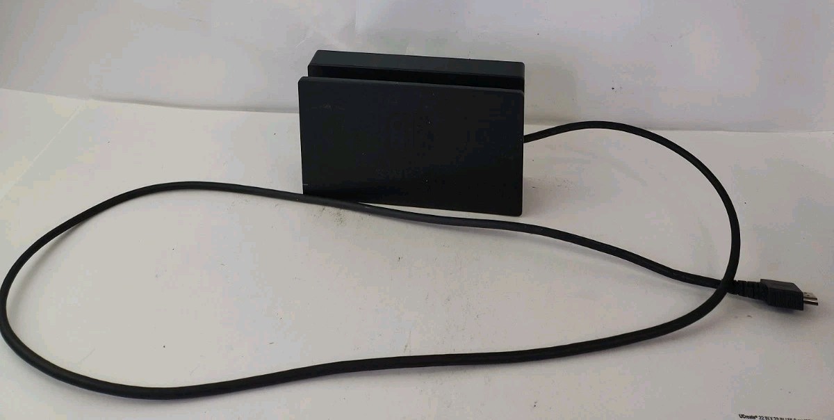 Nintendo Switch Docking Station HAC-007.