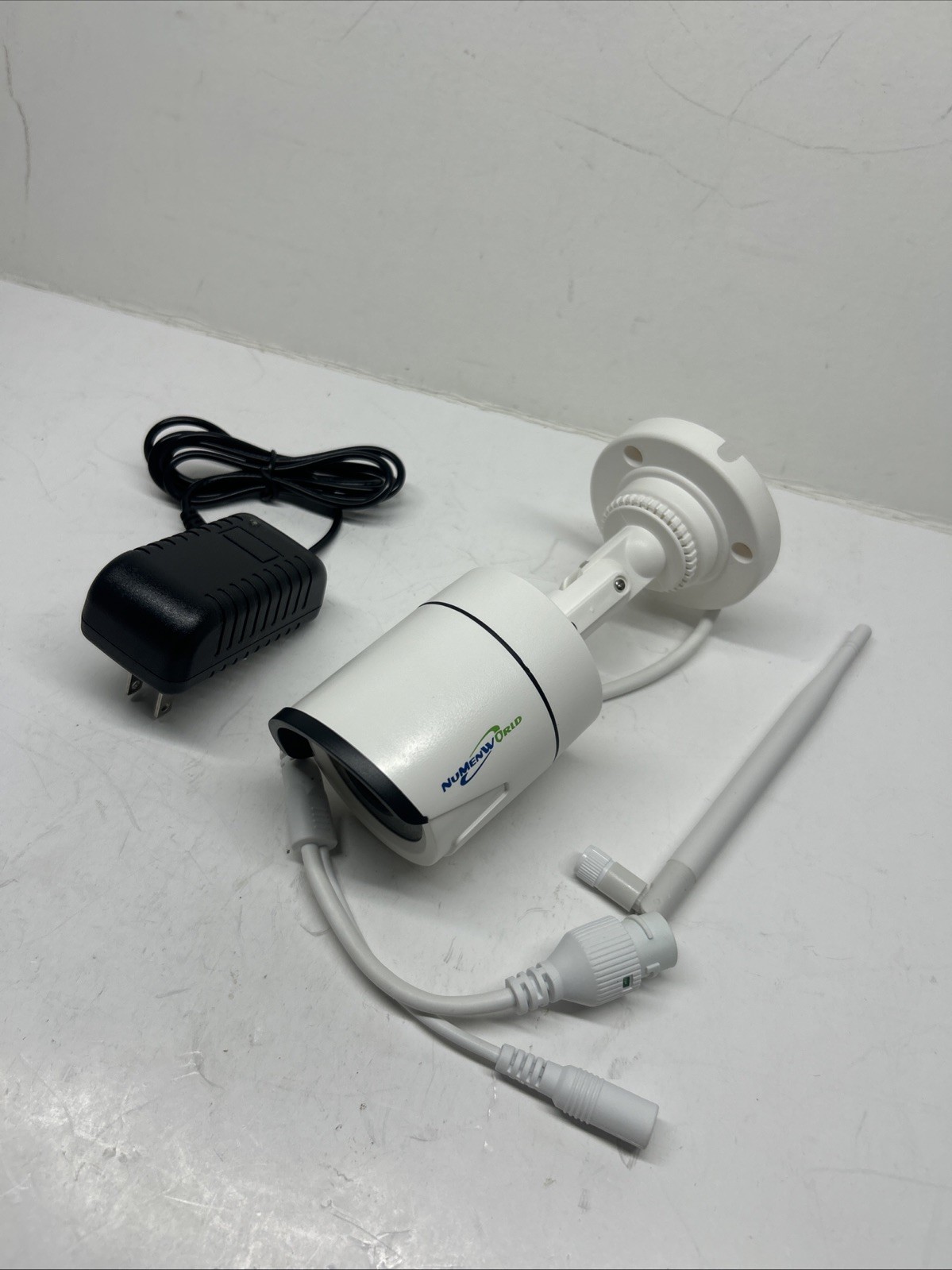 Numenworld NCV-1020M 1080P WiFi Bullet IP Camera Outdoor/Indoor HD Weatherproof