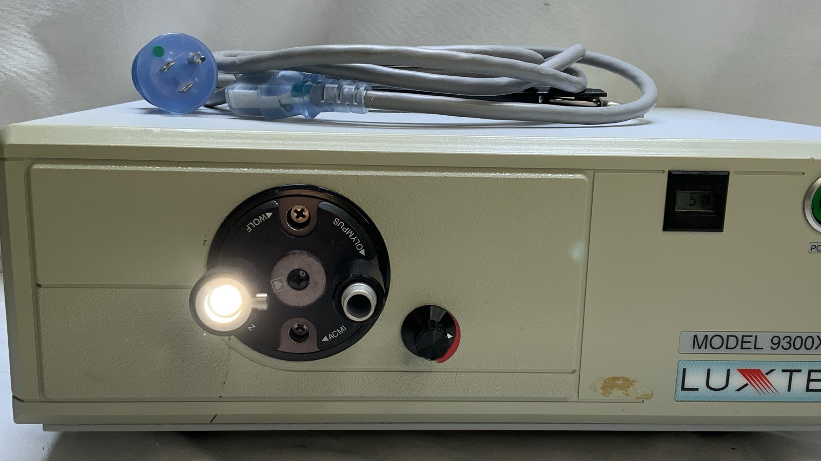 Luxtec 9300XSP Light Source