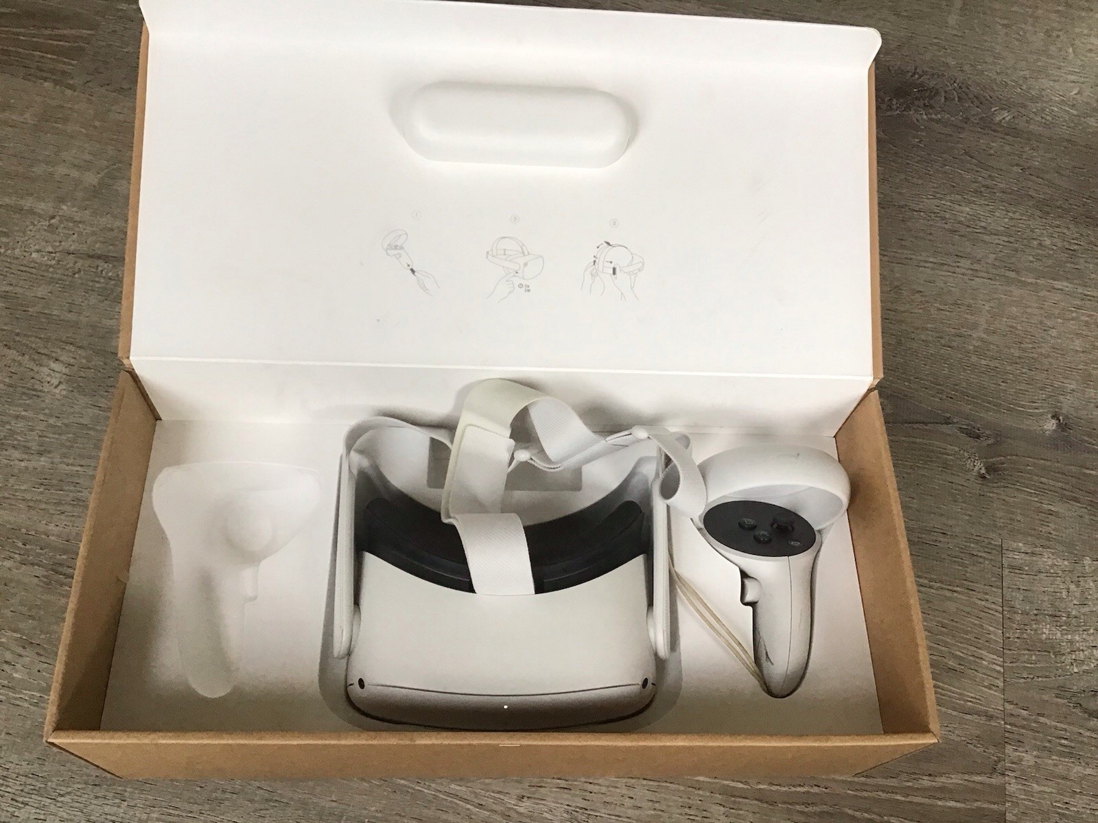 Meta Quest 2 Headset and Right Controller In Original Box Tested Working