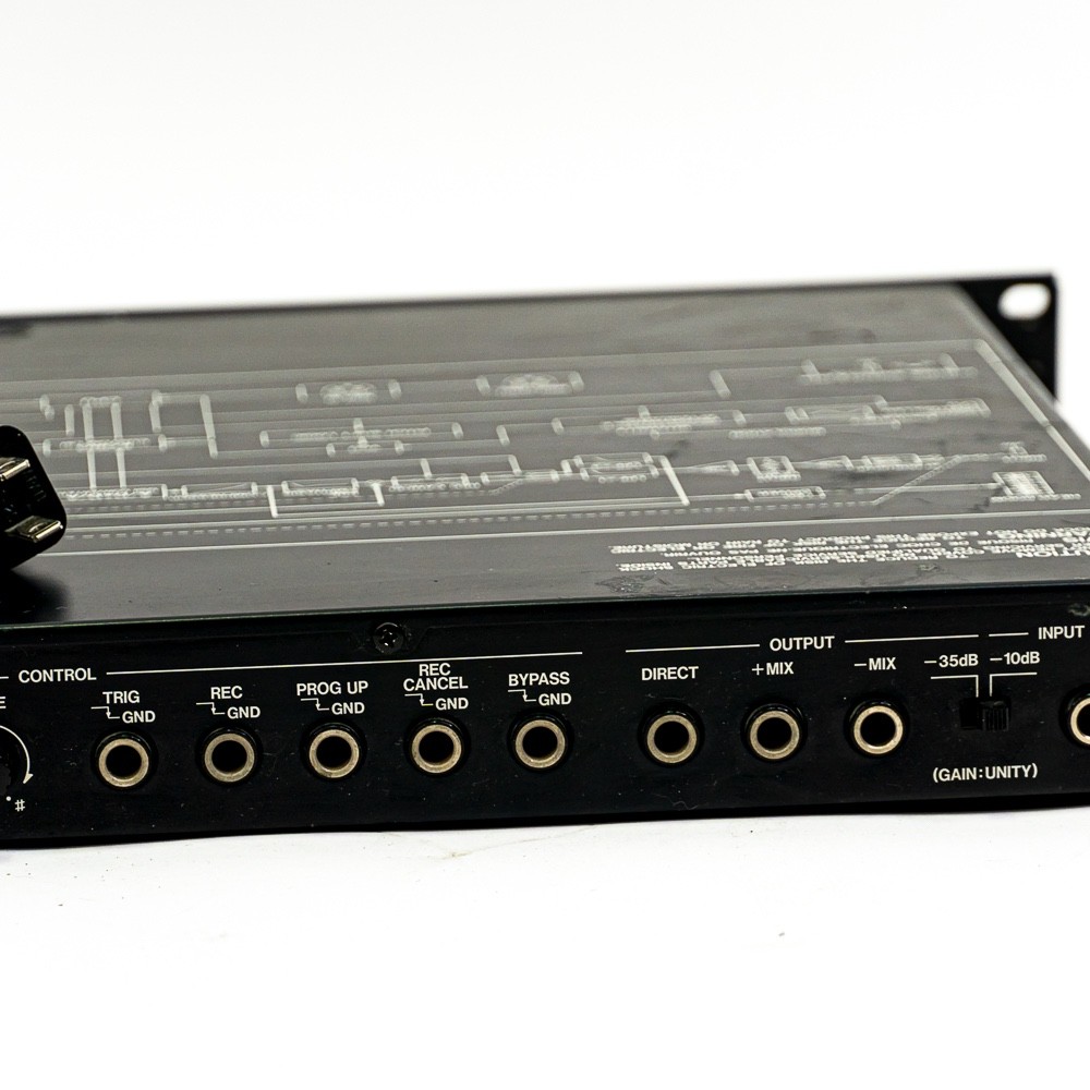 Korg SDD-2000 Vintage Rackmount Digital Delay & Sampler 12-Bit, MIDI, Tap Tempo