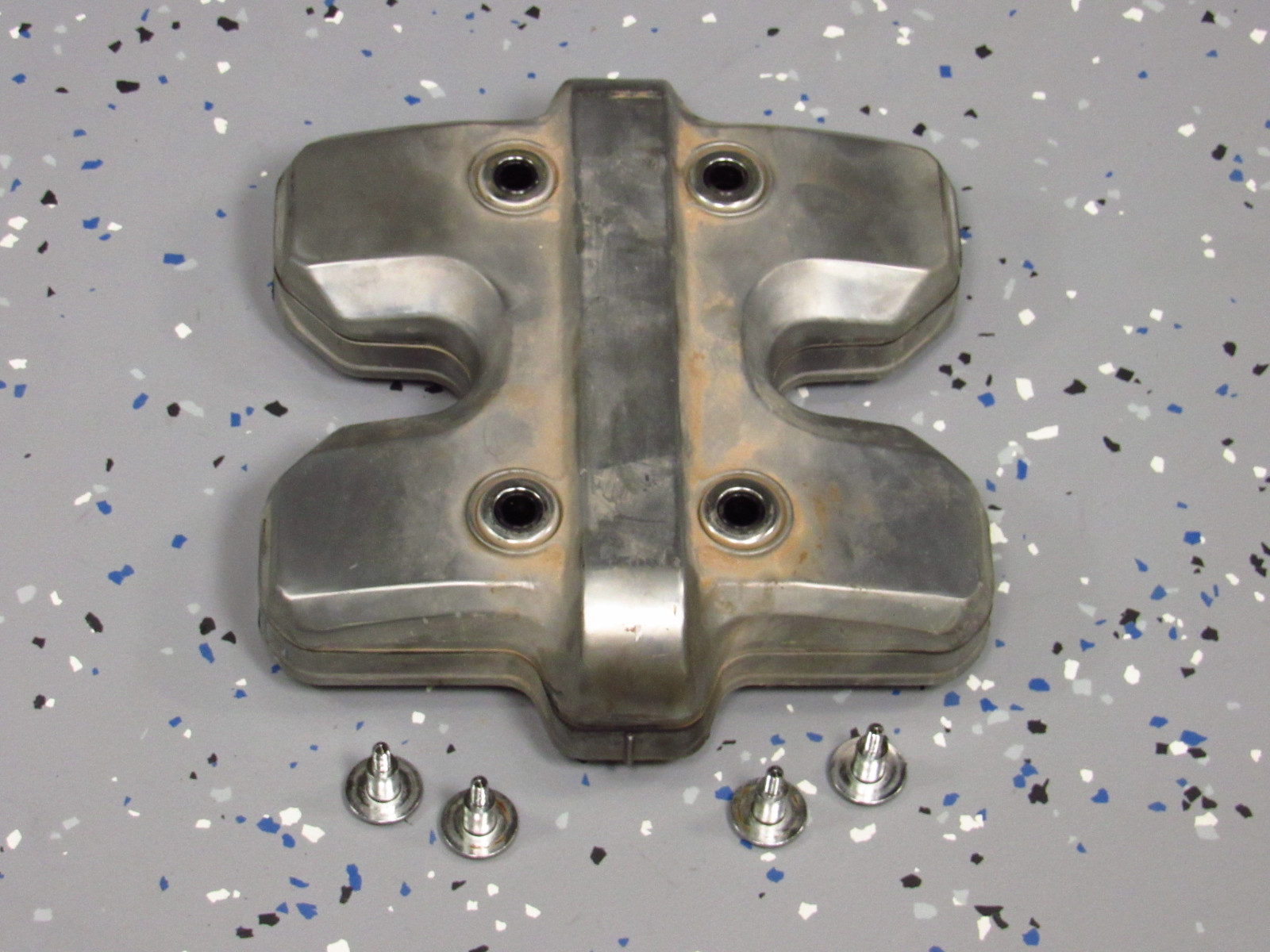 Rear Valve Cover Assy. Complete w/Gasket & Bolts 1986 VF700 Magna 700 '86 VF700C