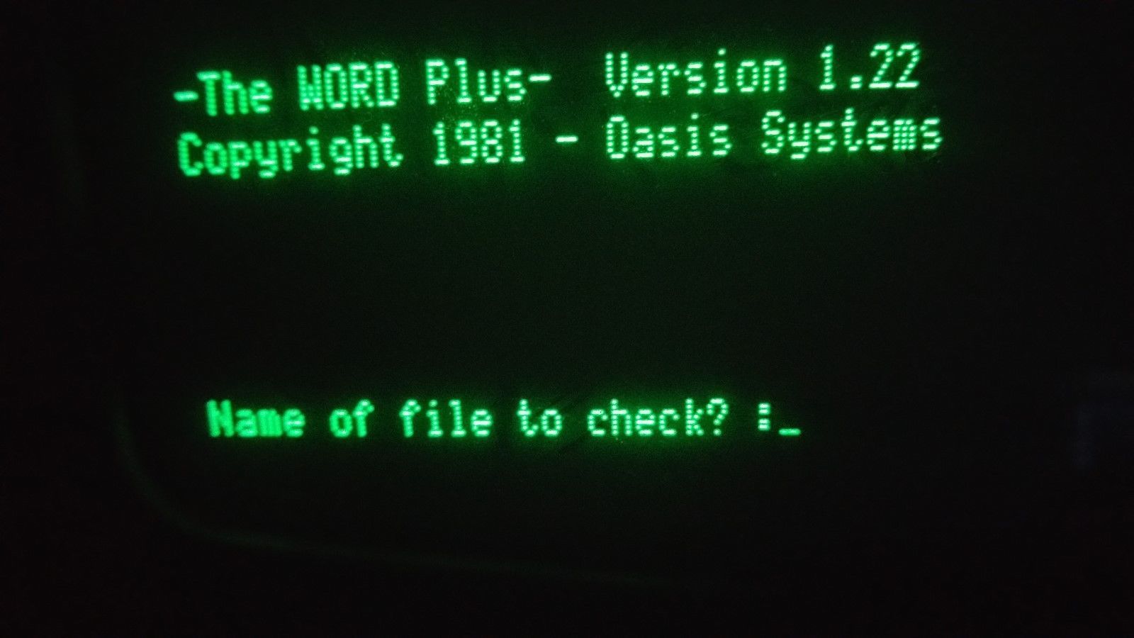 Kaypro II (2) System/bootdisk 5 DISKS (basic) games, The Word+, ProfitPlan CP/M