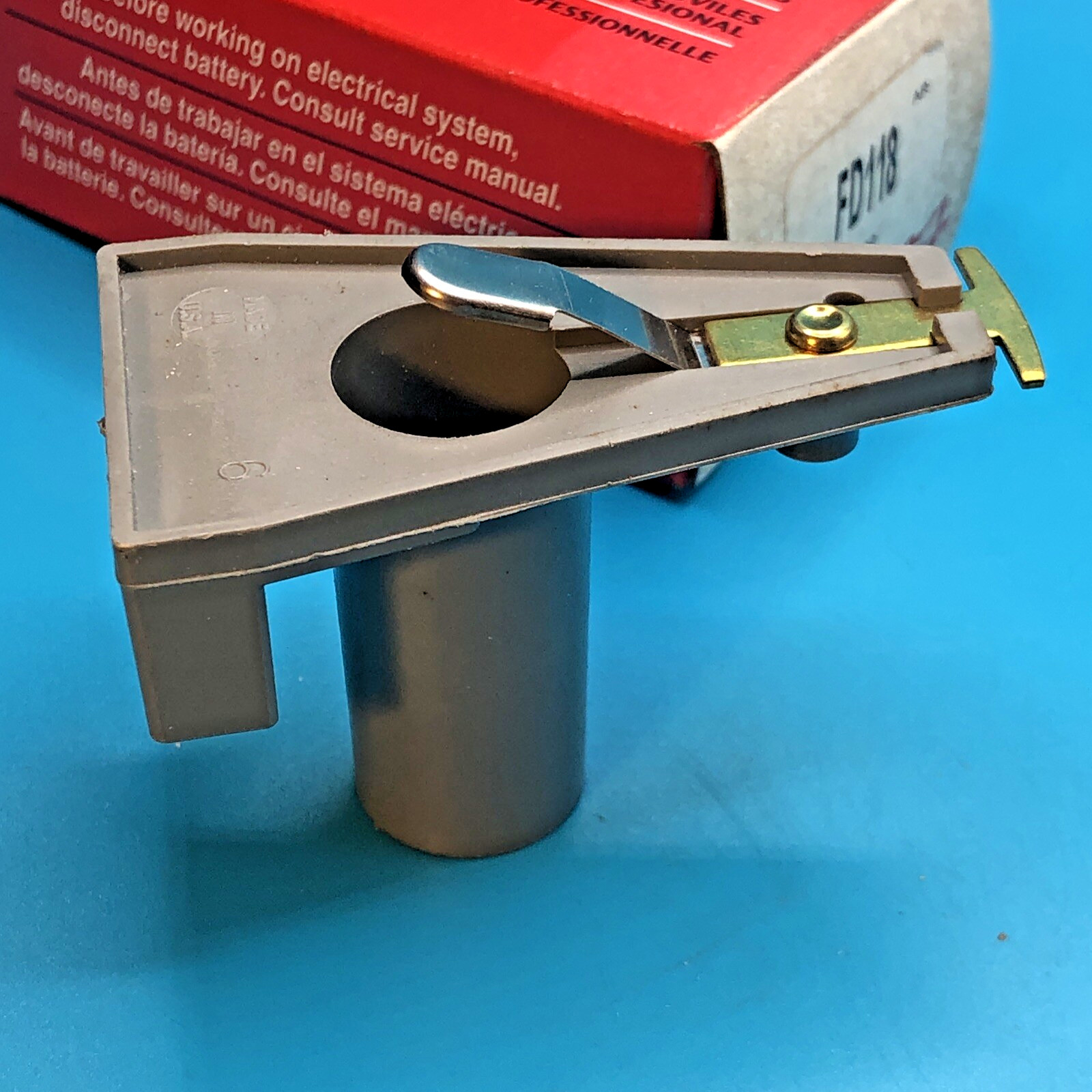 Standard Ignition FD118 - OE Improved Distributor Rotor MADE IN USA