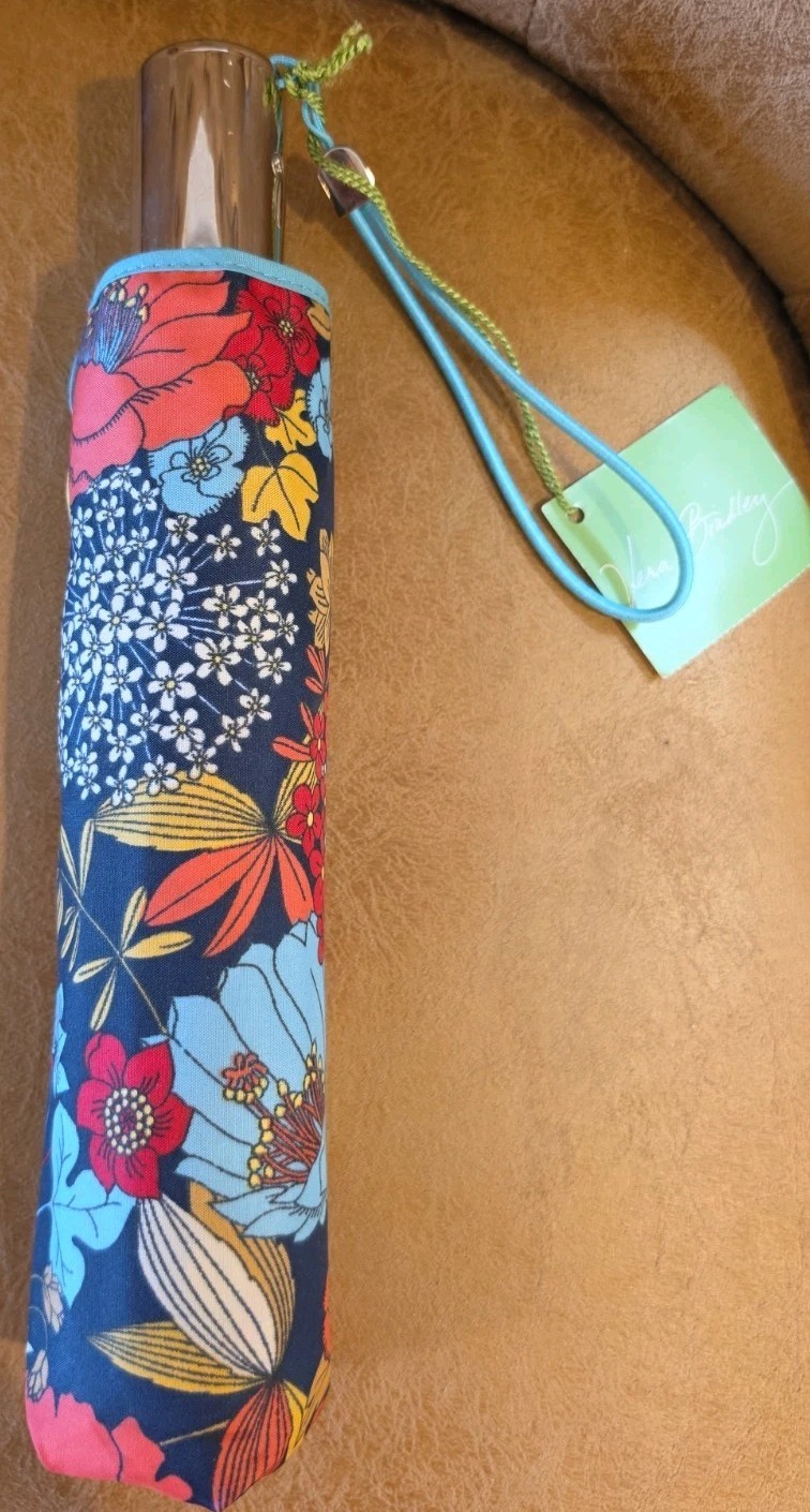 RETIRED NEW Happy Snails Vera Bradley Floral Automatic Open & Close Umbrella NEW