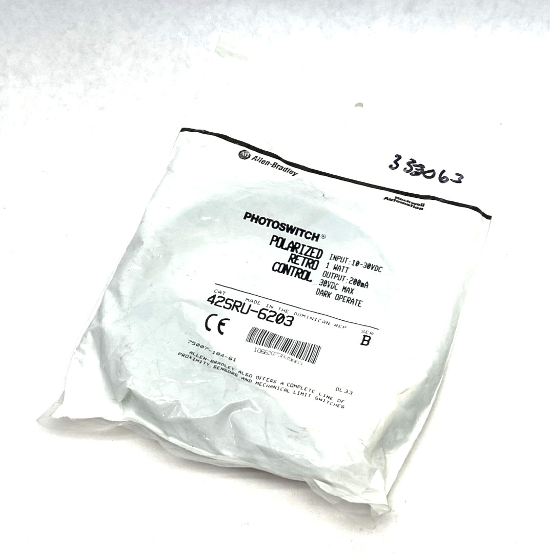 Allen Bradley 42SRU-6203 Ser. B PHOTOSWITCH Photoelectric Retro-Refl. Sensor