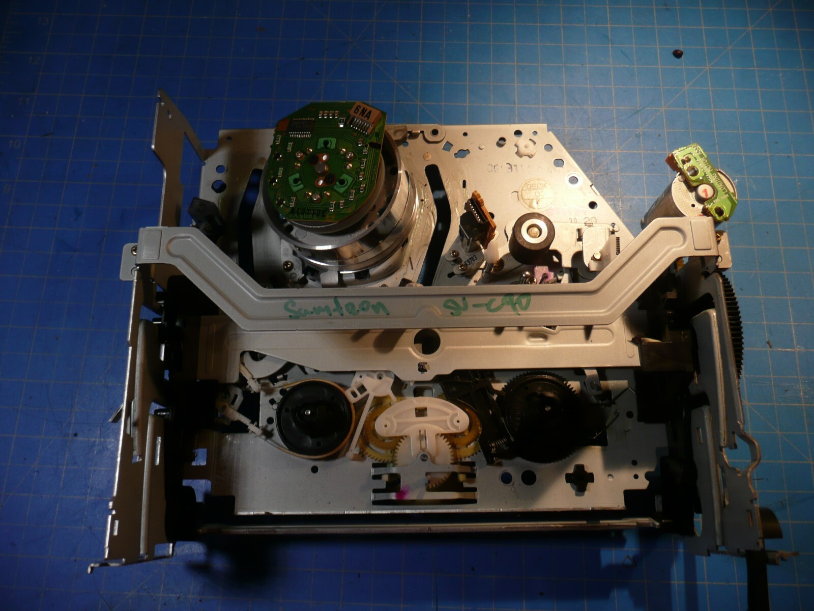 Samtron SV-C90 VCR Replacement Parts Cassette Mechanism