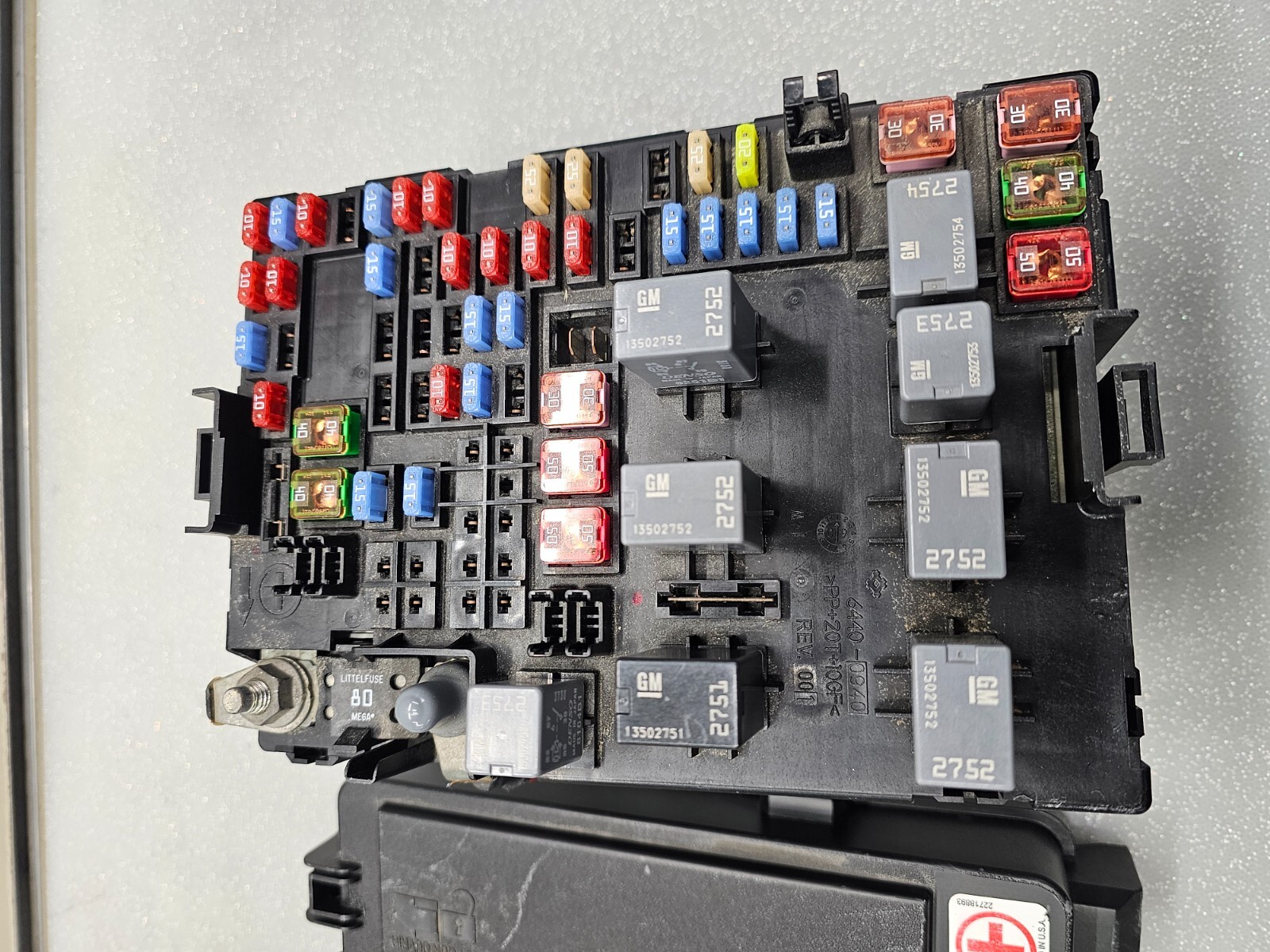 🔥2007-2009 Chevrolet Equinox Engine Fuse Relay Box Control Module OEM