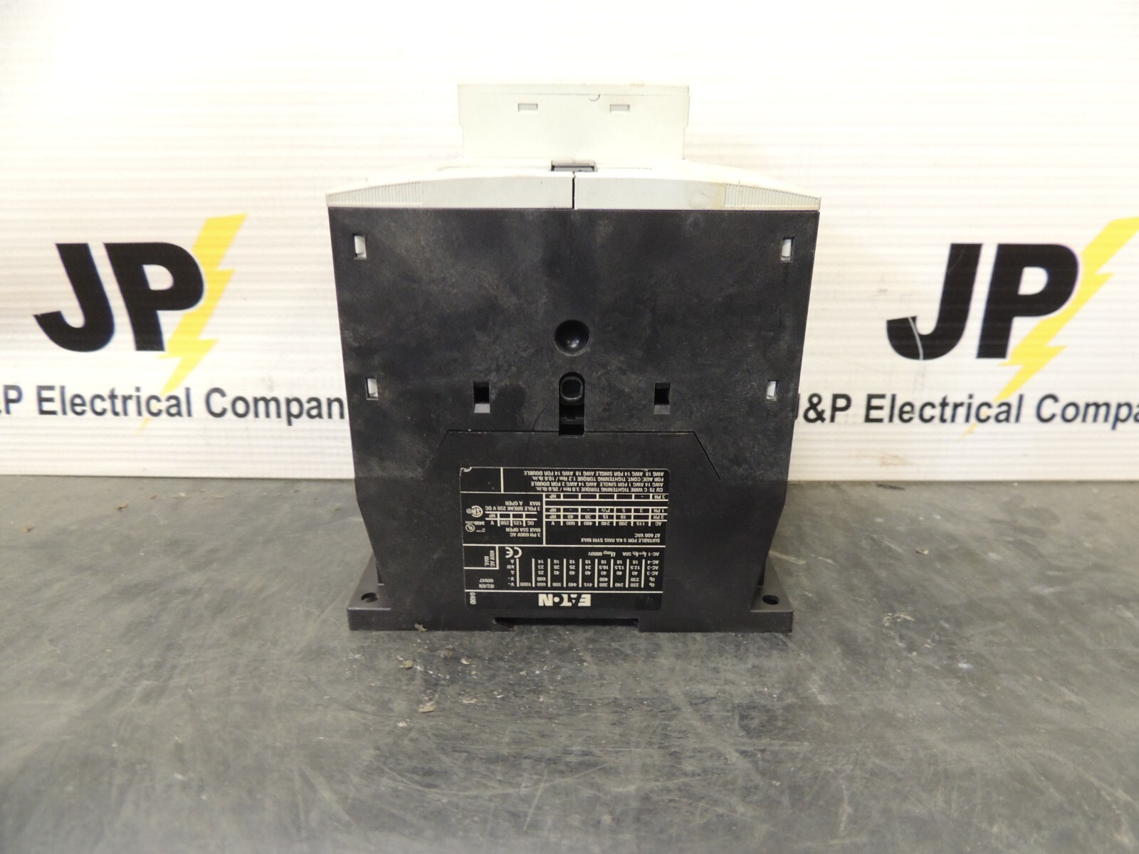 EATON XTCE040D CONTACTOR 3 POLE 250VDC 63A 600VAC