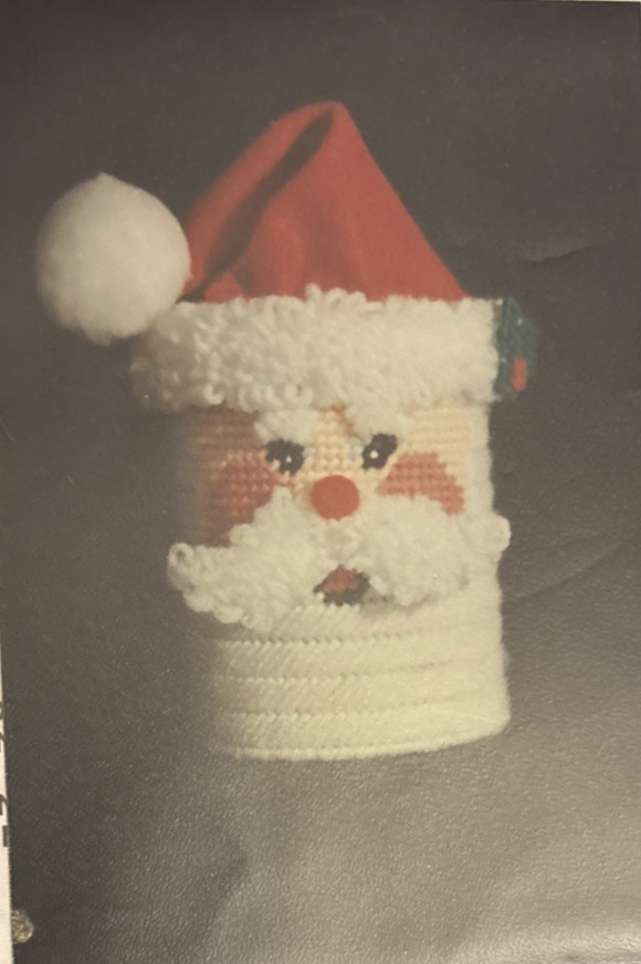 Vtg Rare Design Works SANTA CANISTER Needlepoint pattern #1172