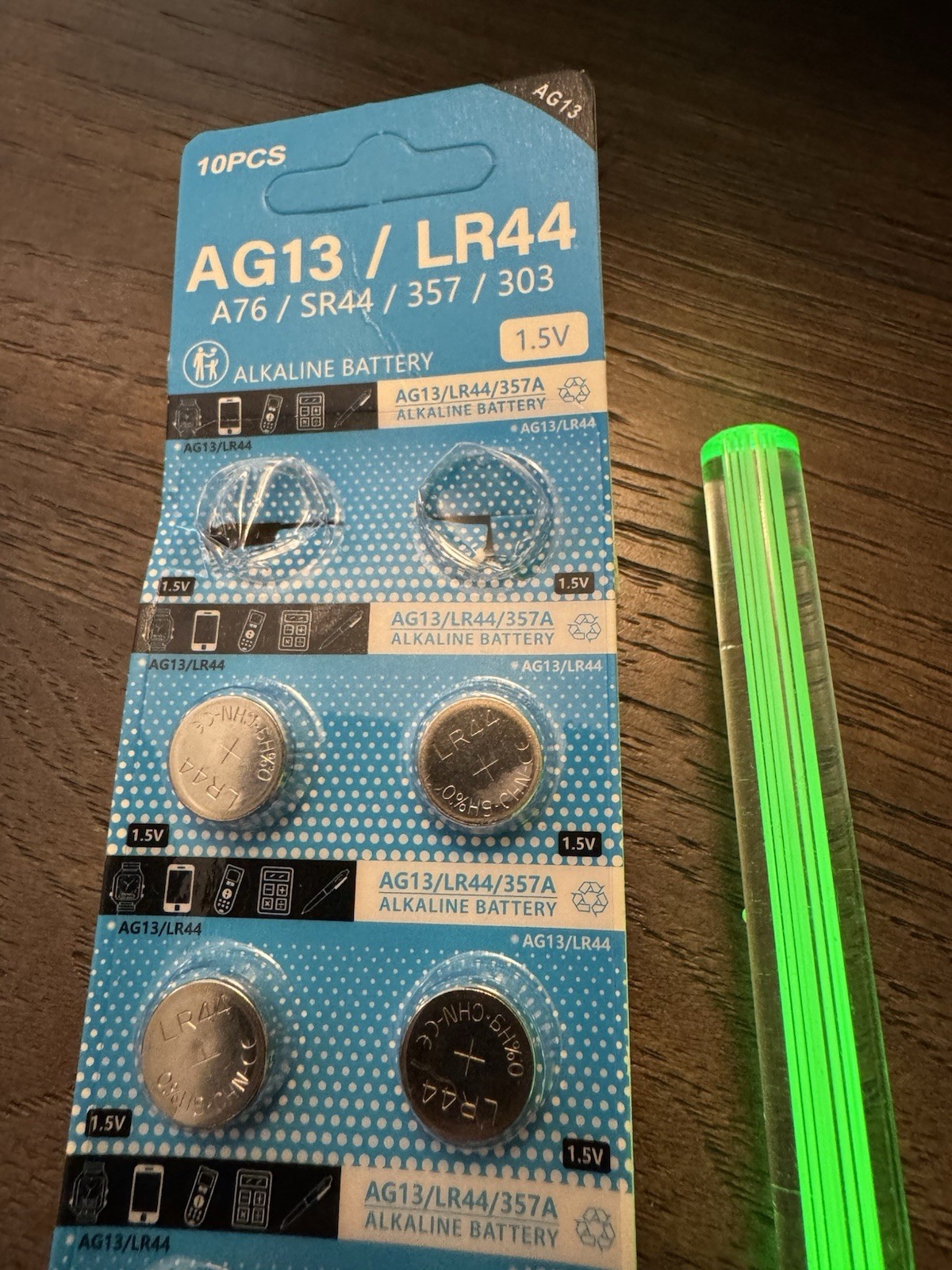 SCUBA DIVING NIGHT DIVING MARKER LIGHT STICK WITH EXTRA BATTERIES!