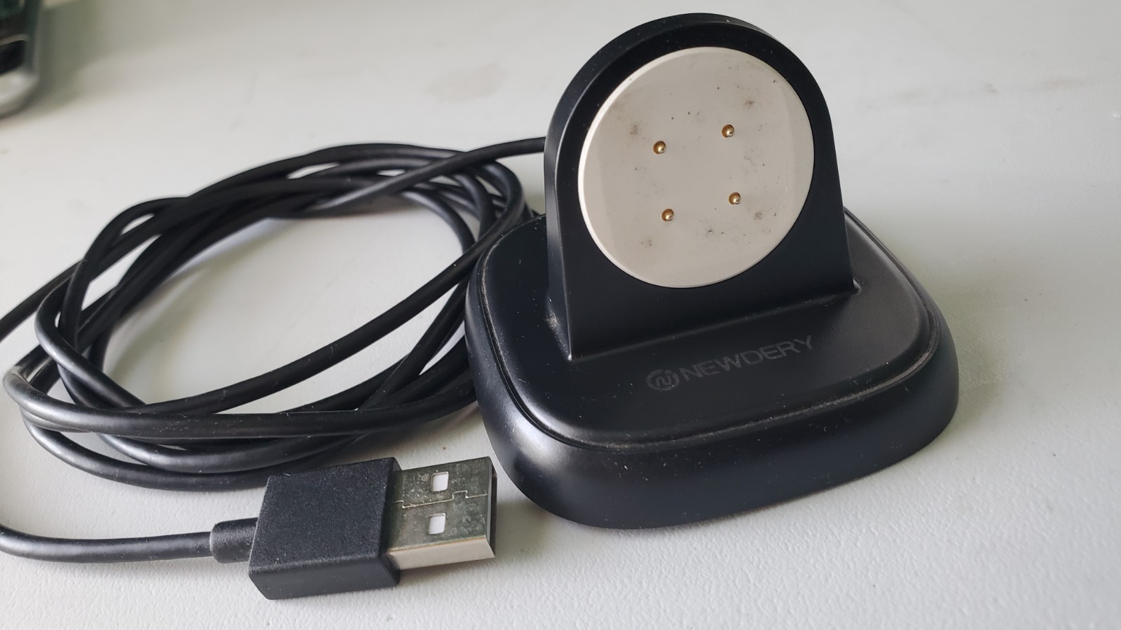 NEWDERY Apple Watch Charging Stand Dock w/ USB Cable, Black (ZJ-X-WA19)