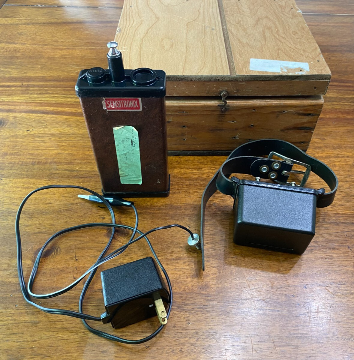 Vintage Rare Dog Training Collar Sensitronix W/ Charger & Wooded Box Untested