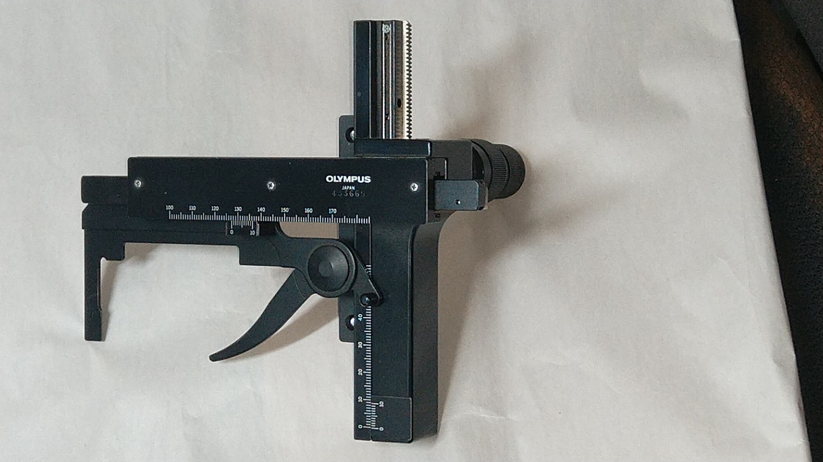 Olympus CH CH2 Microscope Attachable X-Y Mechanical Stage