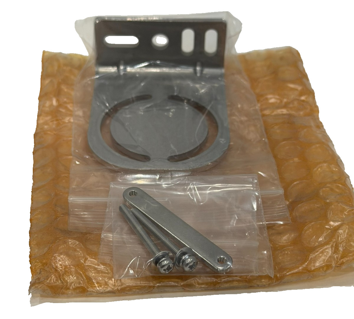 NEW KEYENCE OP-87771 ANGLE BRACKET OP87771