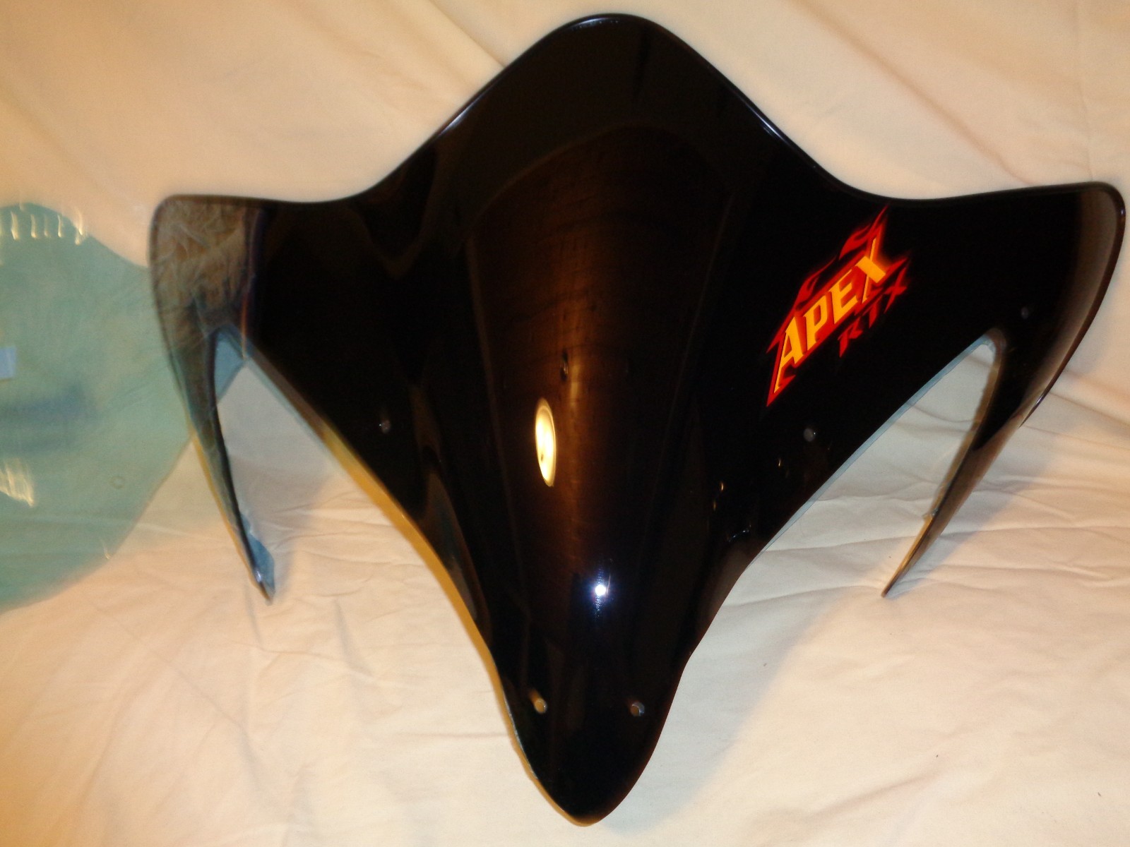 NEW YAMAHA SNOWMOILE  8GT-K72A0-0O  OEM Windshield  LOW RED/BLACK