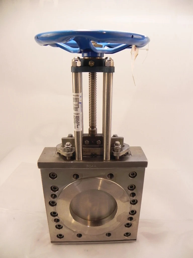 Trueline Gate Valve 6" F8112-RS-304H