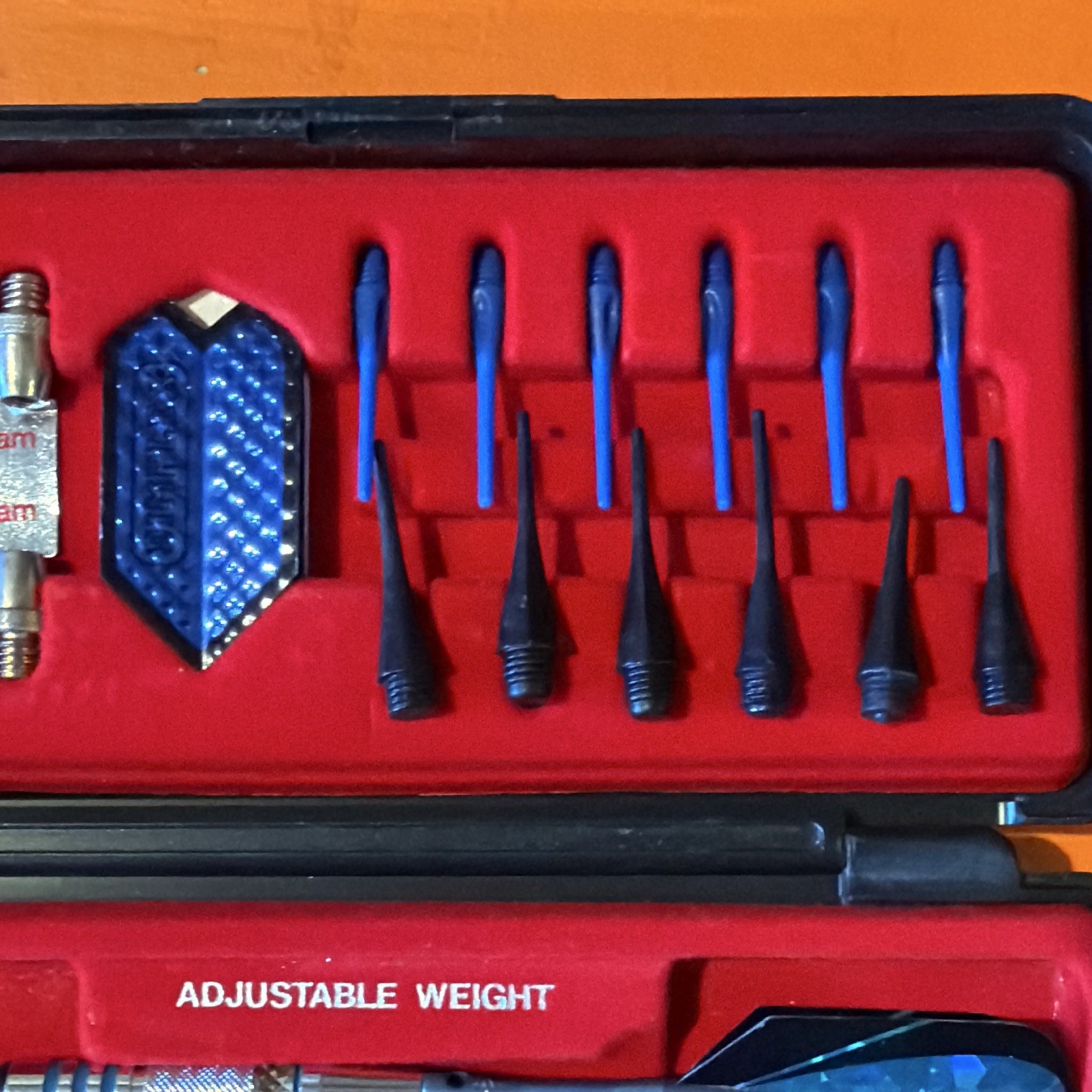 Dart World Stingray Adjustable Weight Soft Tip Darts Set w/ Case Extra Tips READ