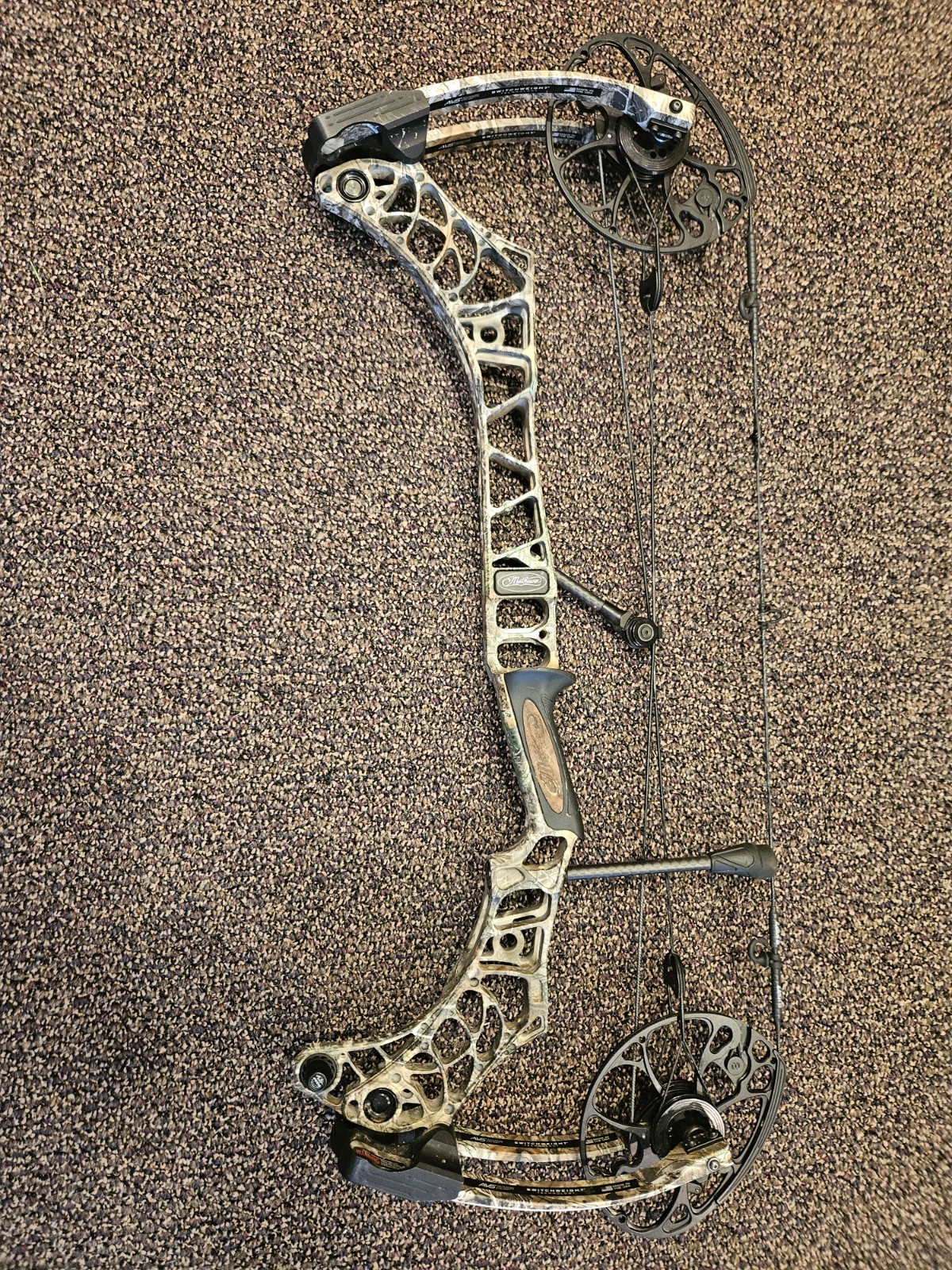 Mathews V3 27 RH Realtree Edge 60/25.5