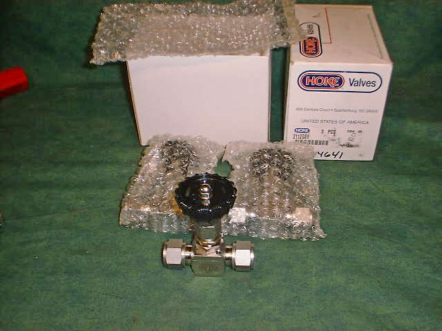 NEW Hoke # 2112G8Y - 316 Stainless Steel Valve 6000 PSI (25493-H6)