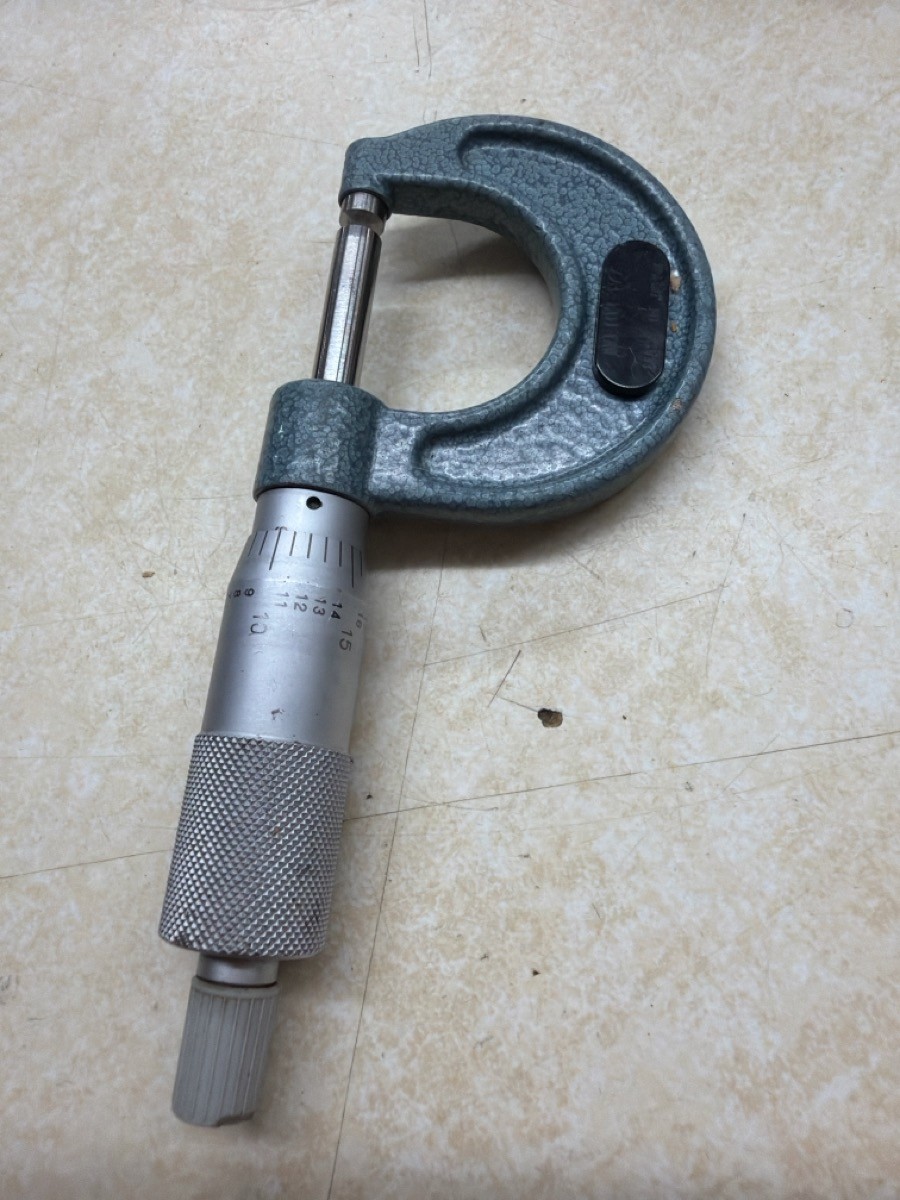 MITUTOYO 0-1" OUTSIDE MICROMETER 103-177 (WBP018484)