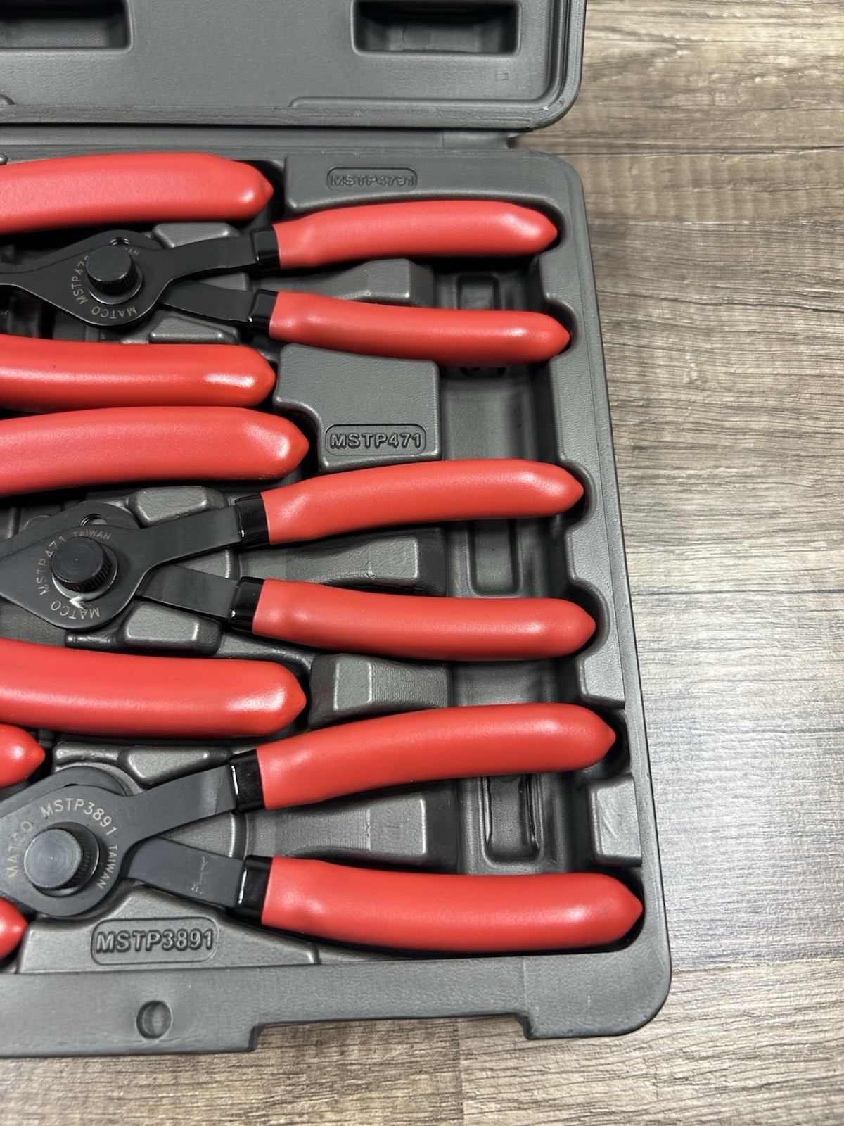 Matco Tools Snap Ring Pliers Set SMSTP6B W/ Hard Case Black/Red