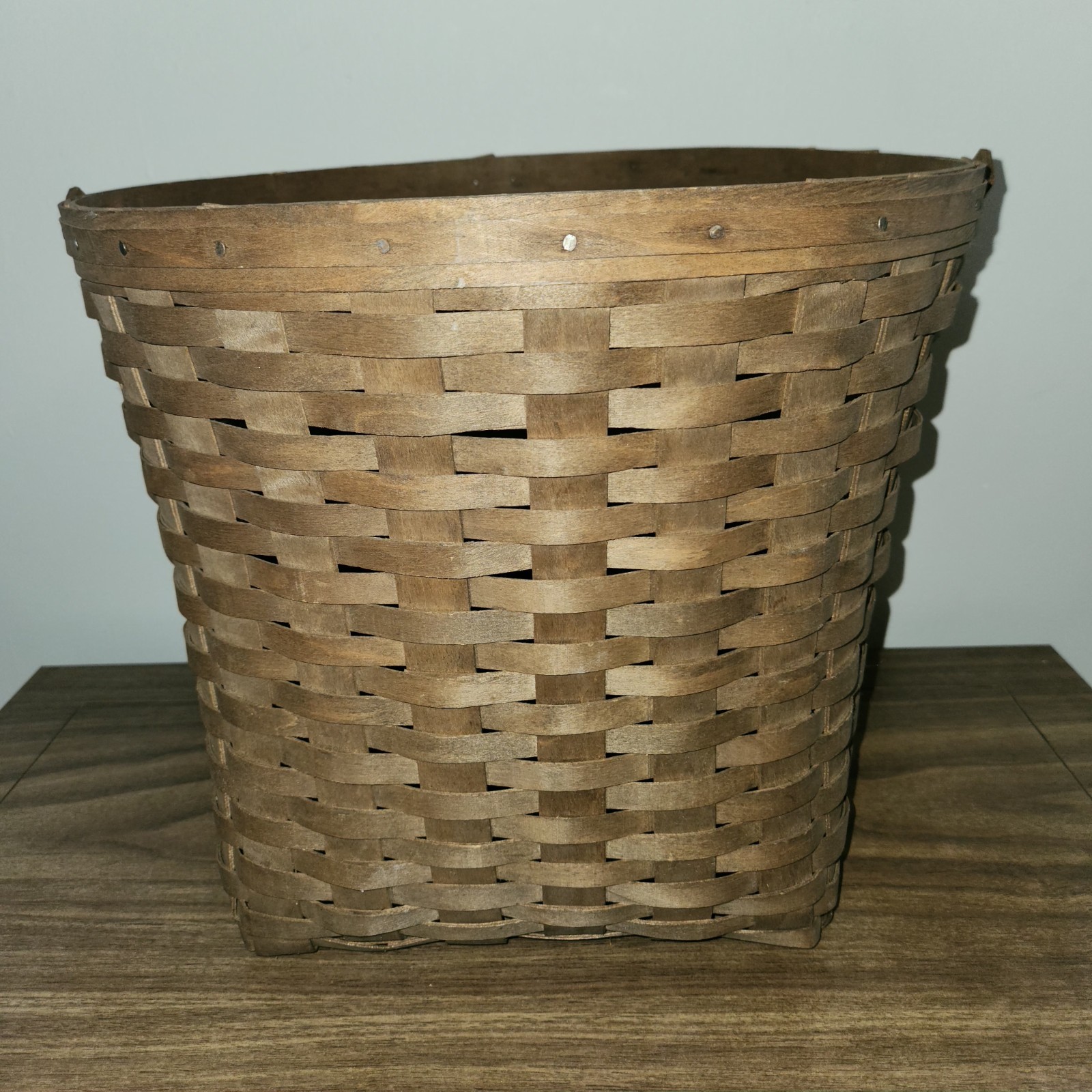 Vintage 1981 Longaberger Large Fruit (Apple) Basket with Swinging Handle