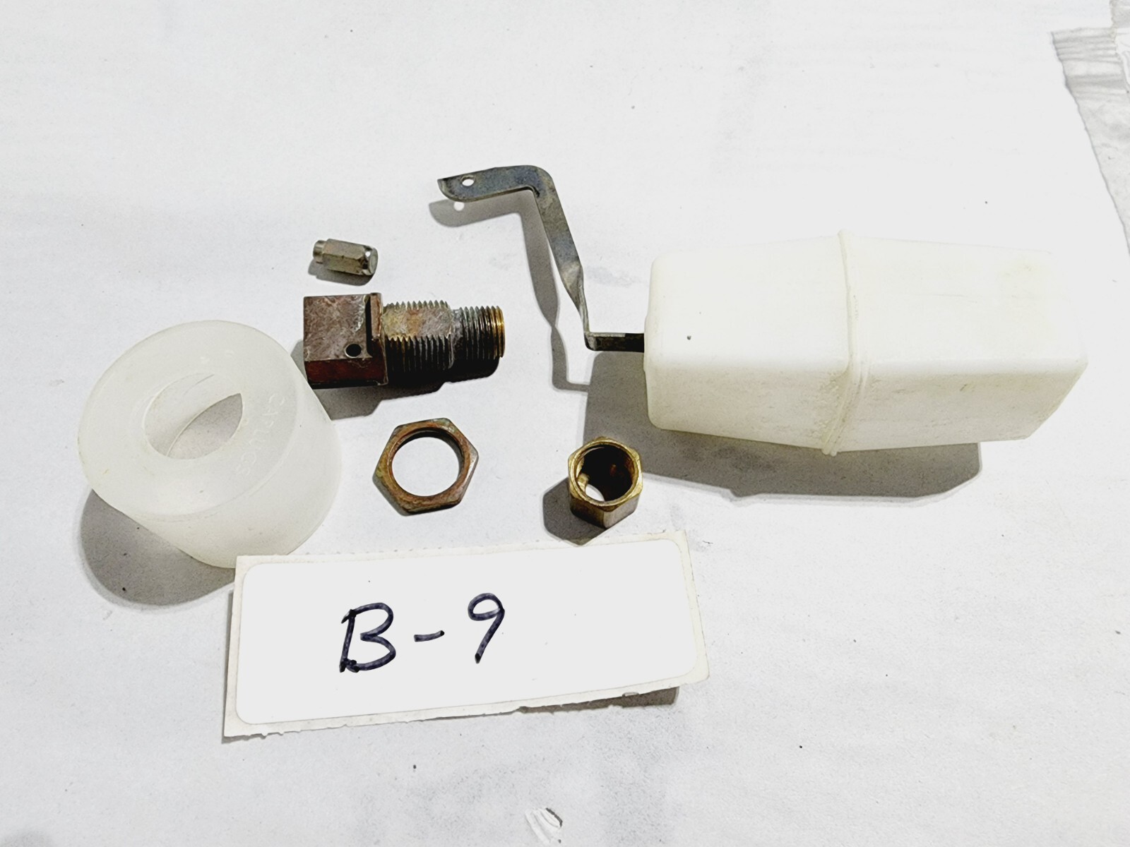 Ice-O-Matic 913115301 Float Valve Assembly 9131111-101