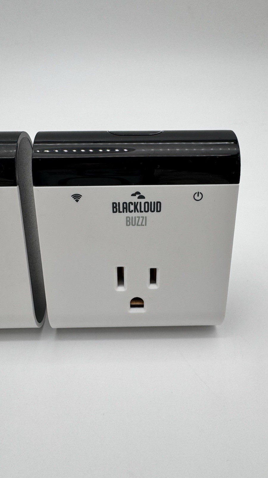 Blackloud Buzzi Smart Wireless Switch, Wi-Fi Outlet Built in Micro USB 3 Pack
