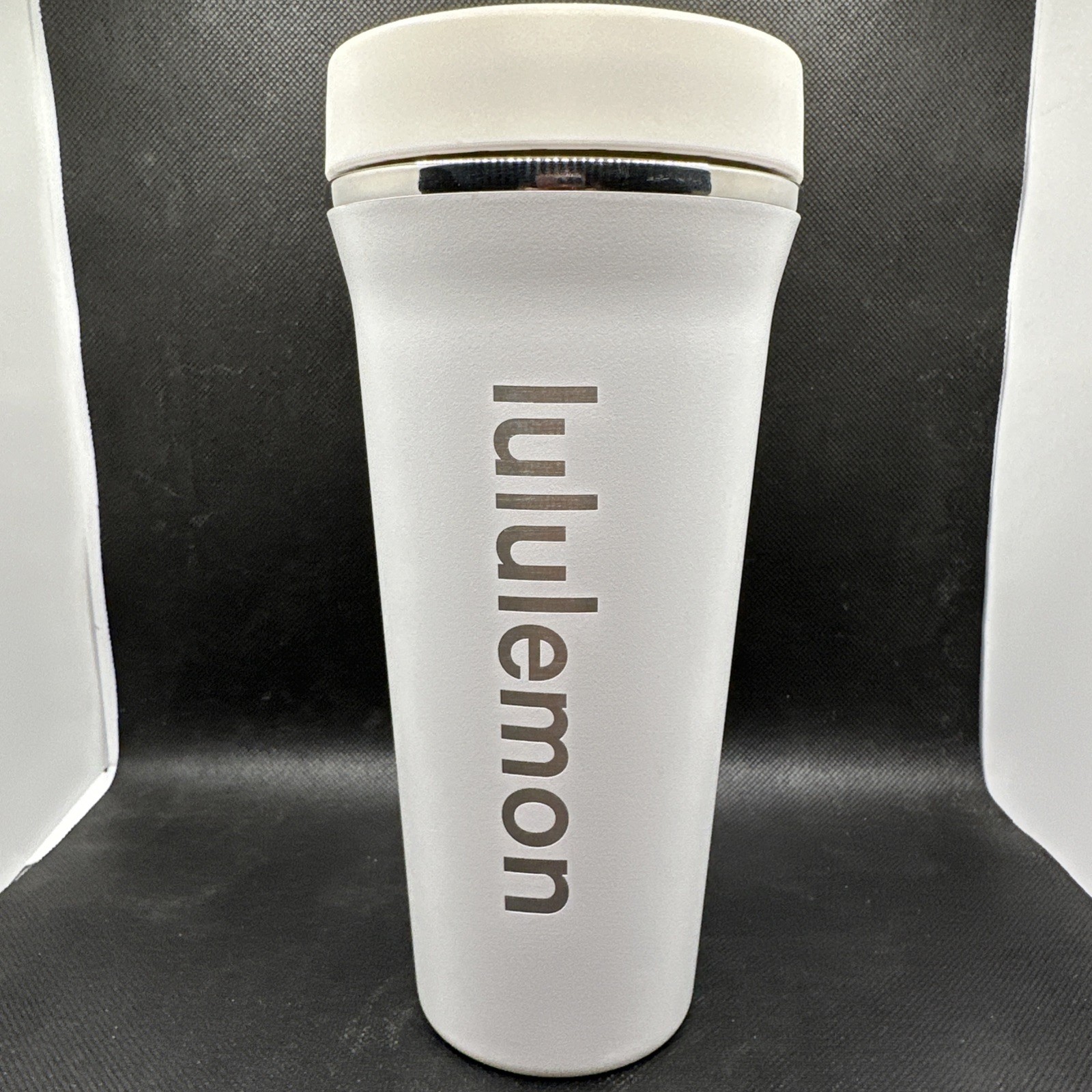 Lululemon Back to Life Tumbler 24 oz Straw Stainless Steel Water Bottle White