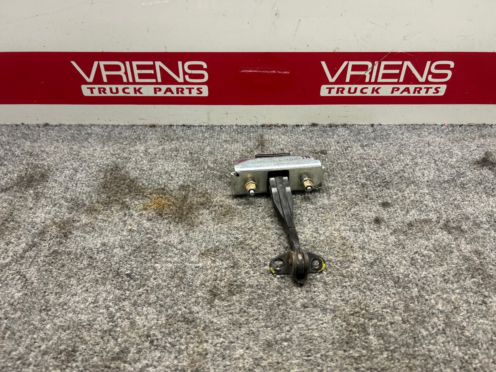 PETERBILT R83-1017 DOOR STOP