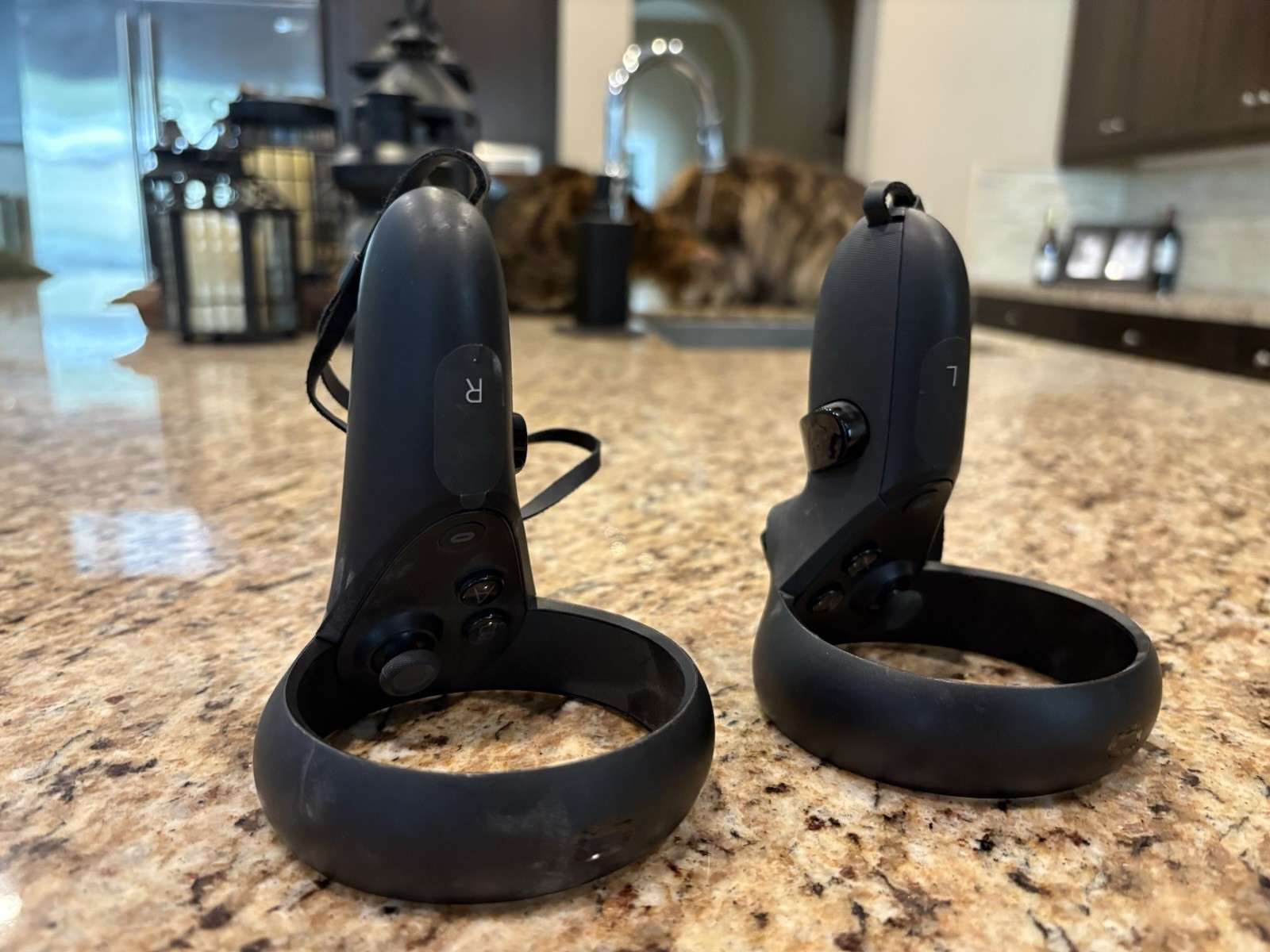 Occulus Quest 1 Virtual VR Headset with Accessories, Case, And Box